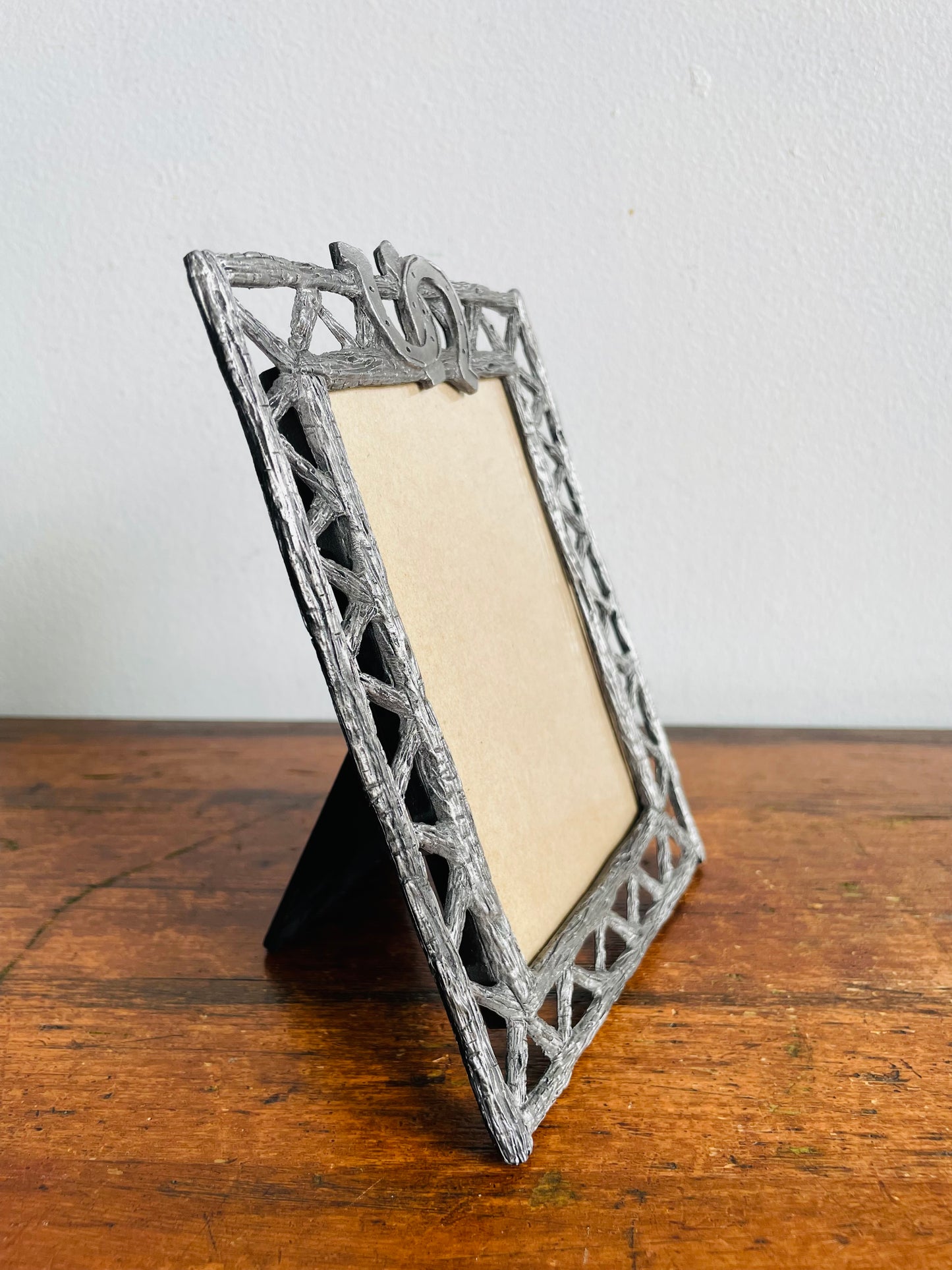 Vintage Western Equestrian Themed Silver Pewter Metal Picture Frame with Horseshoe Design - Easel Backing - Made in Taiwan - 3" x 4.5" Photo Size