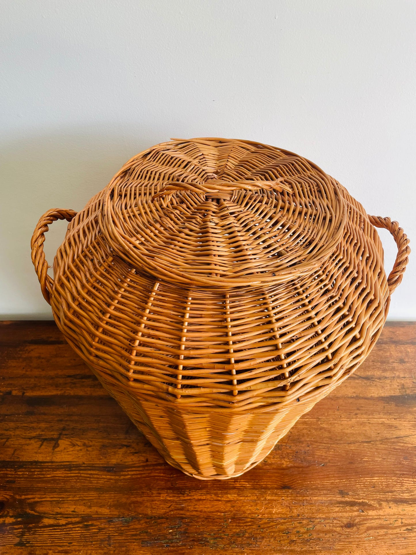 Tall Wicker Laundry Basket Hamper with Lid & Handles