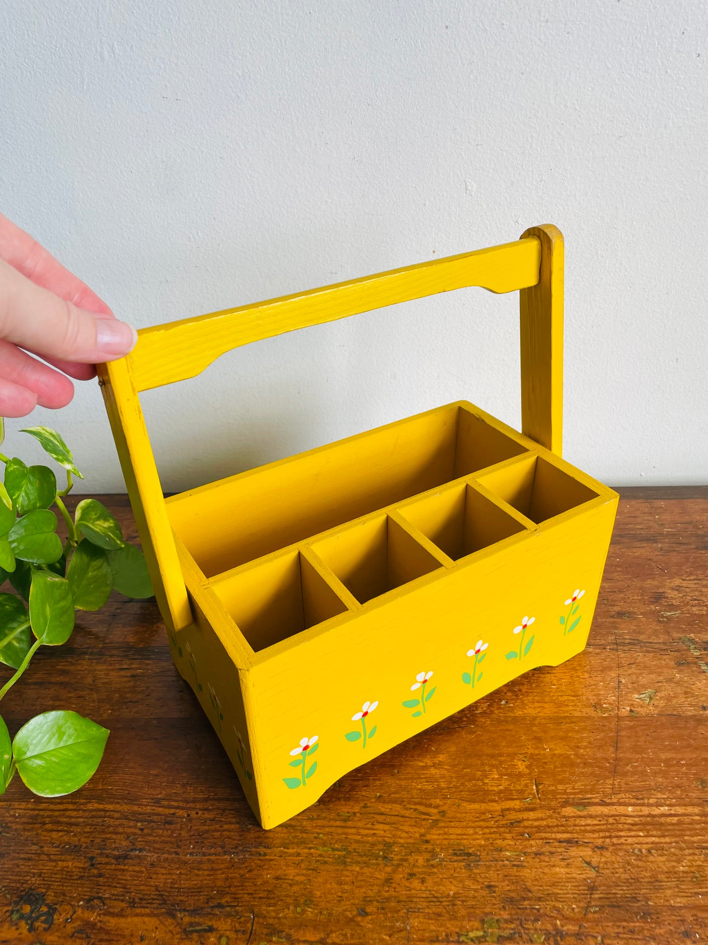 Vintage 1984 Teleflora Bright & Cheerful Yellow with White Flowers Wood Organizer Caddy with Swing Handle & 5 Compartments - Made in Taiwan