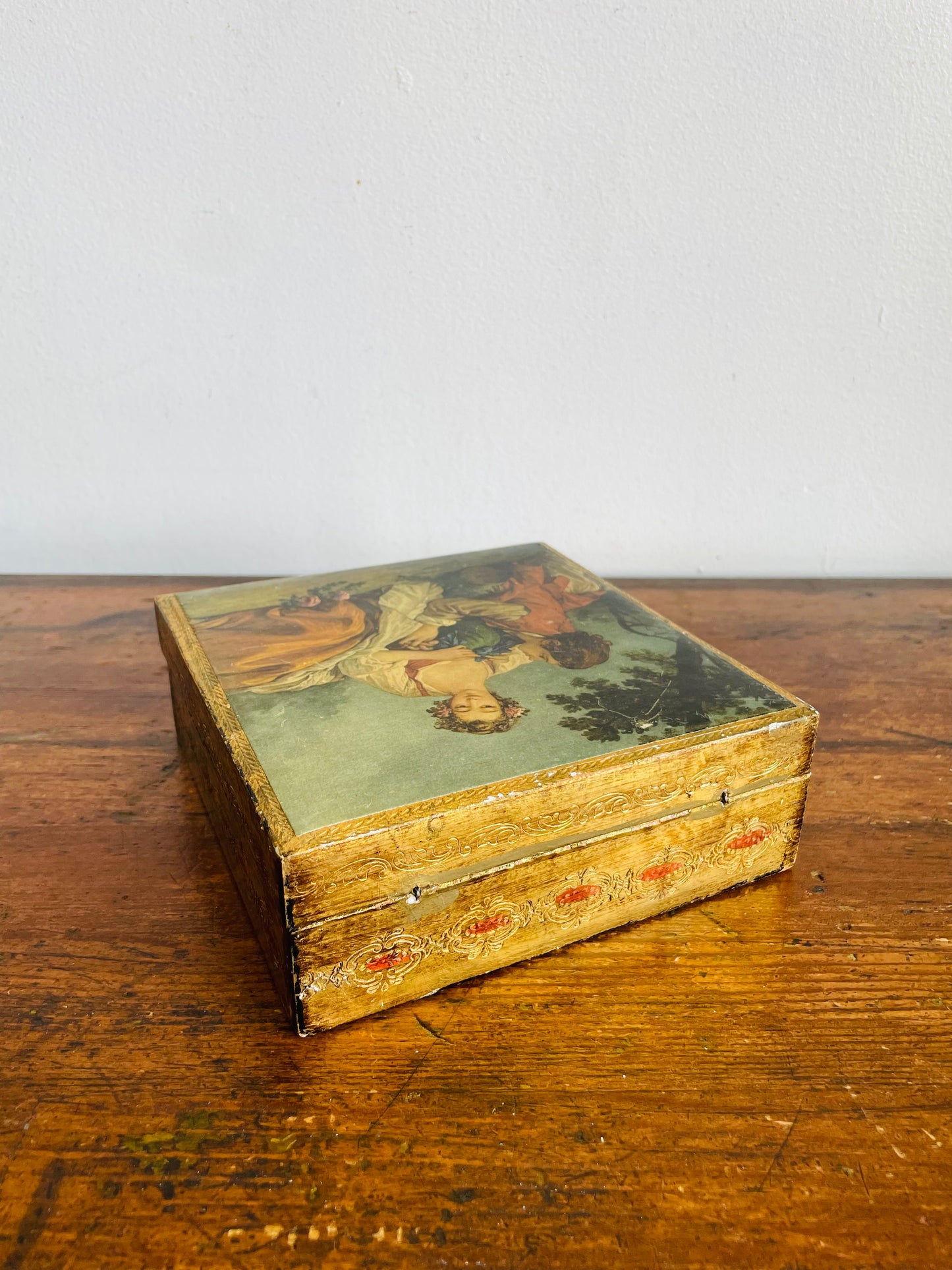 Vintage Florentine Box with Hinged Lid & Scene from François Boucher's Painting "La Musette" - Made in Italy