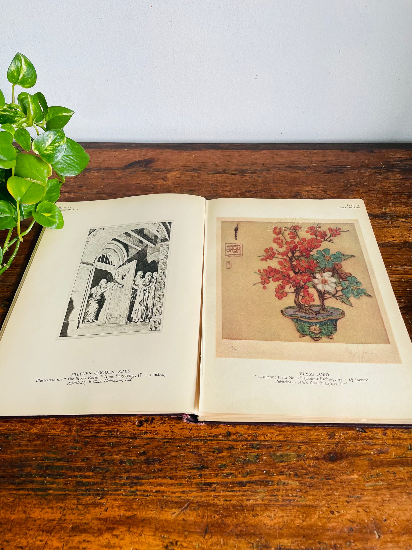 Vintage Etchings of Today Hardcover Art Book with 120 Plate Photogravure Pictures (1930s) Printed & Engraved in Great Britain by Herbert Reiach Ltd.