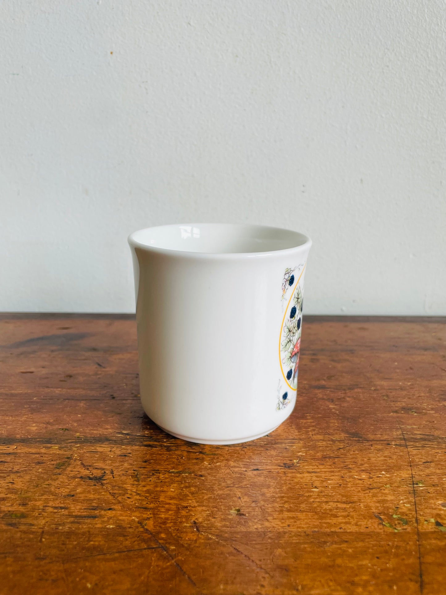 Vintage Grosvenor Fine Bone China Bittersweet Pattern Mushroom Mug - Design by Miles Bayley -Made in England