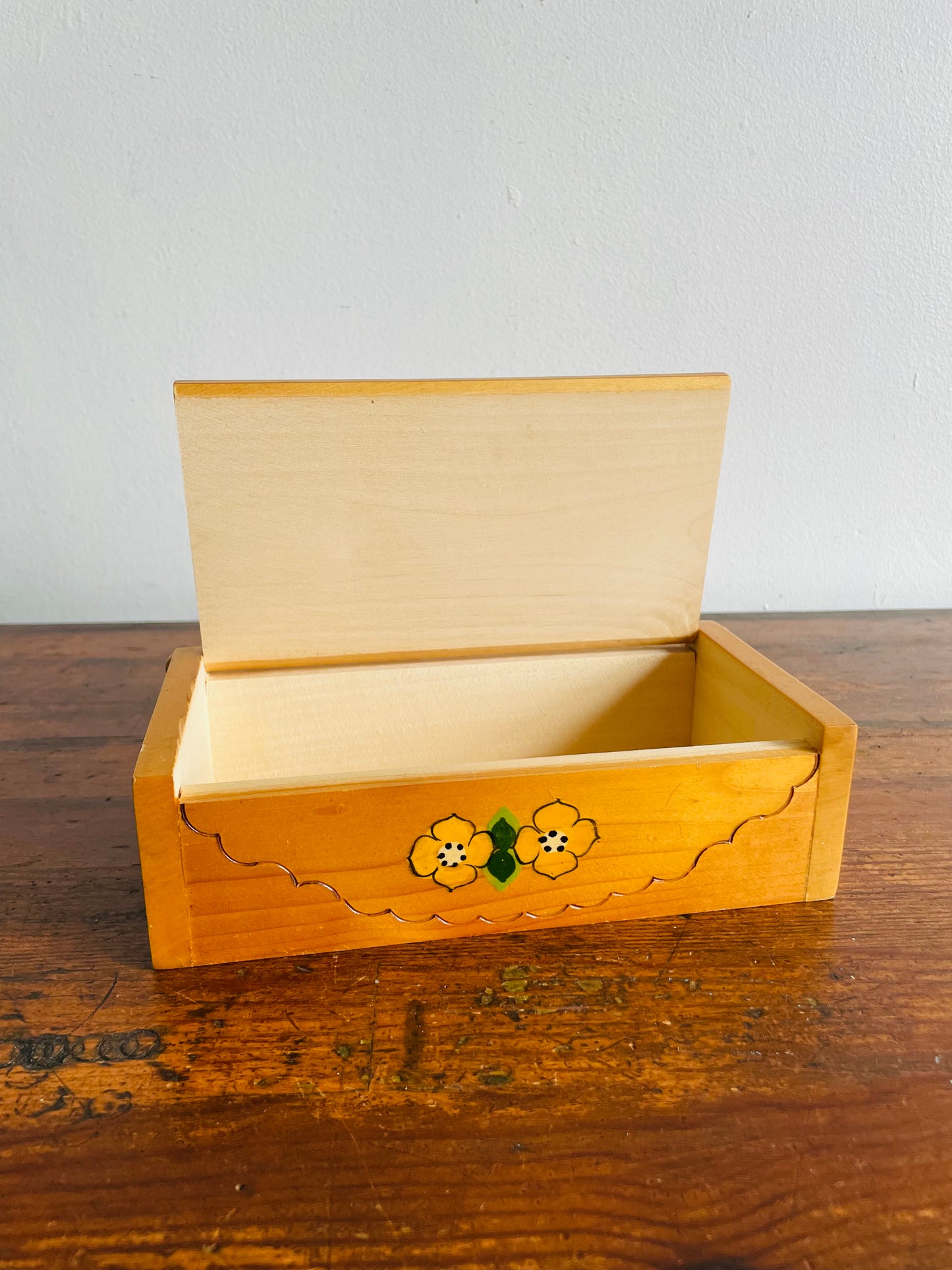 Russian Folk Art Wood Jewellery Box with Hinged Lid & Hand Painted Flower Design