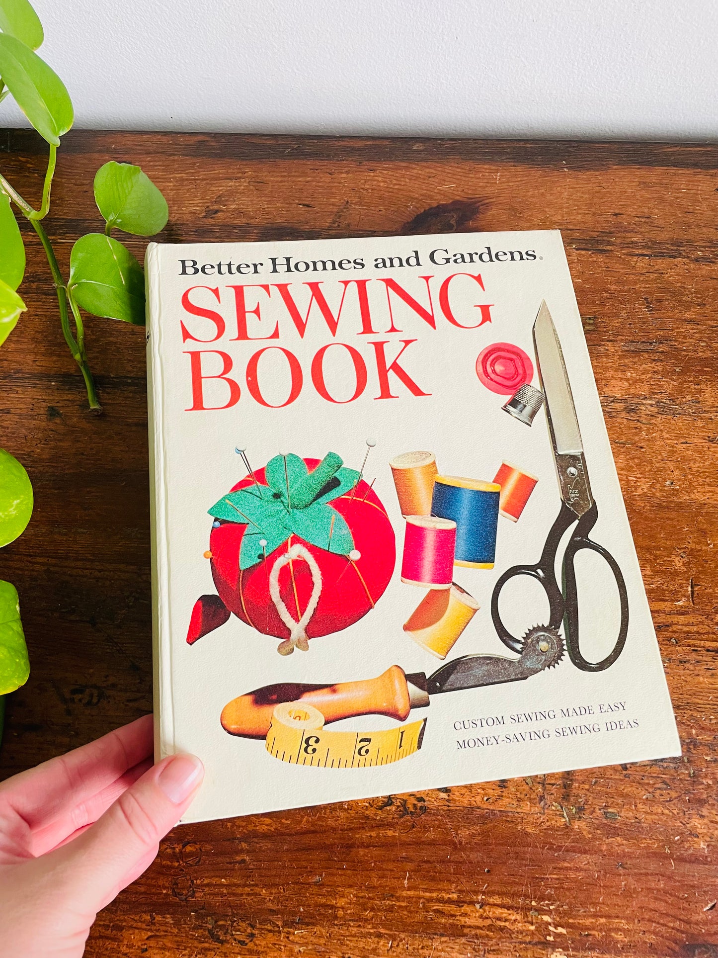 Vintage Better Homes & Gardens Sewing Book Binder (1970)