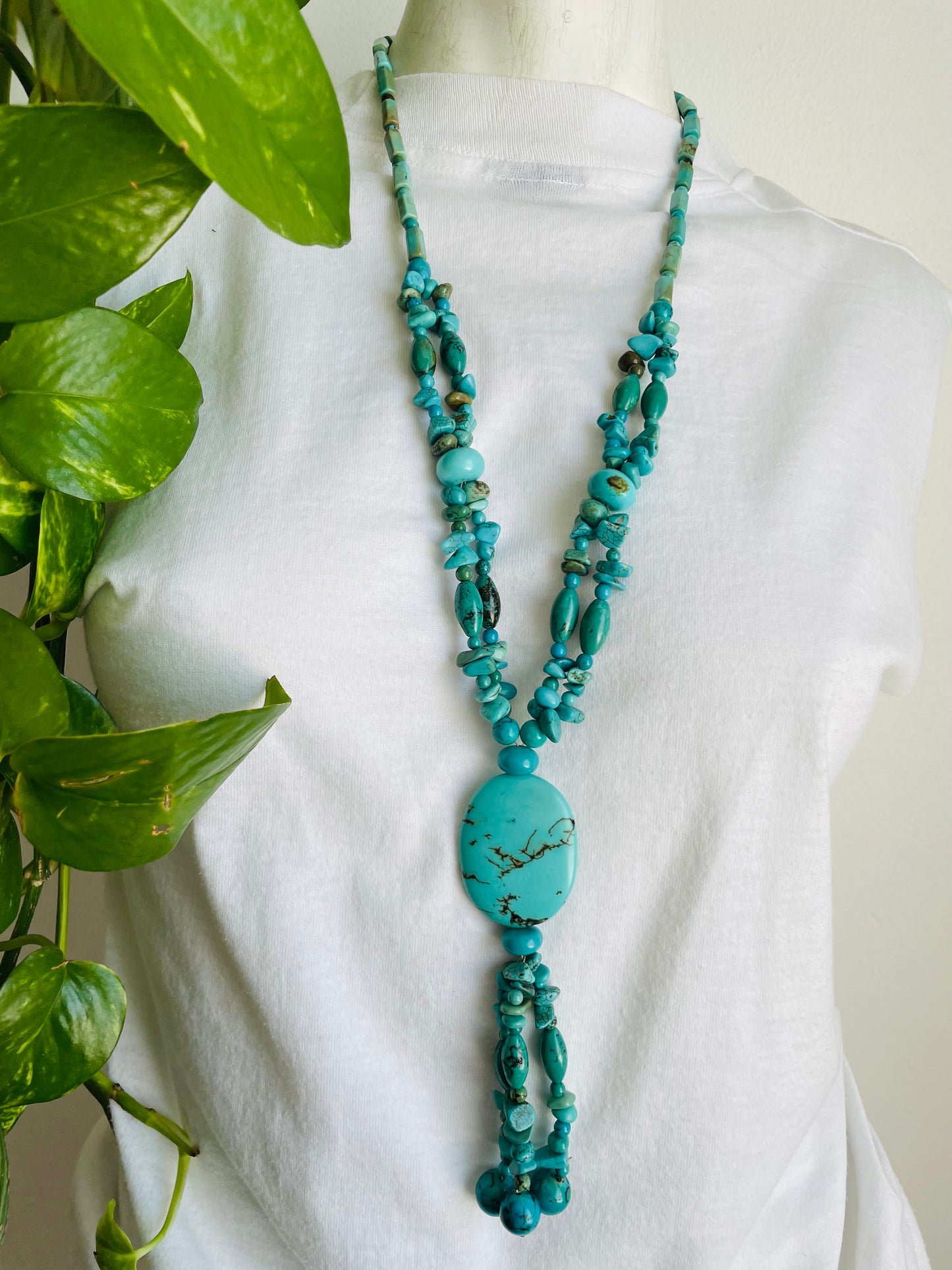 Turquoise Stone Beaded Necklace