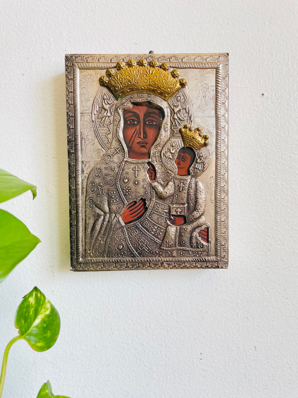 Vintage Black Madonna of Częstochowa / Our Lady of Częstochowa Embossed Metal Riza / Oklad Religious Hanging Plaque Picture with Mary & Jesus