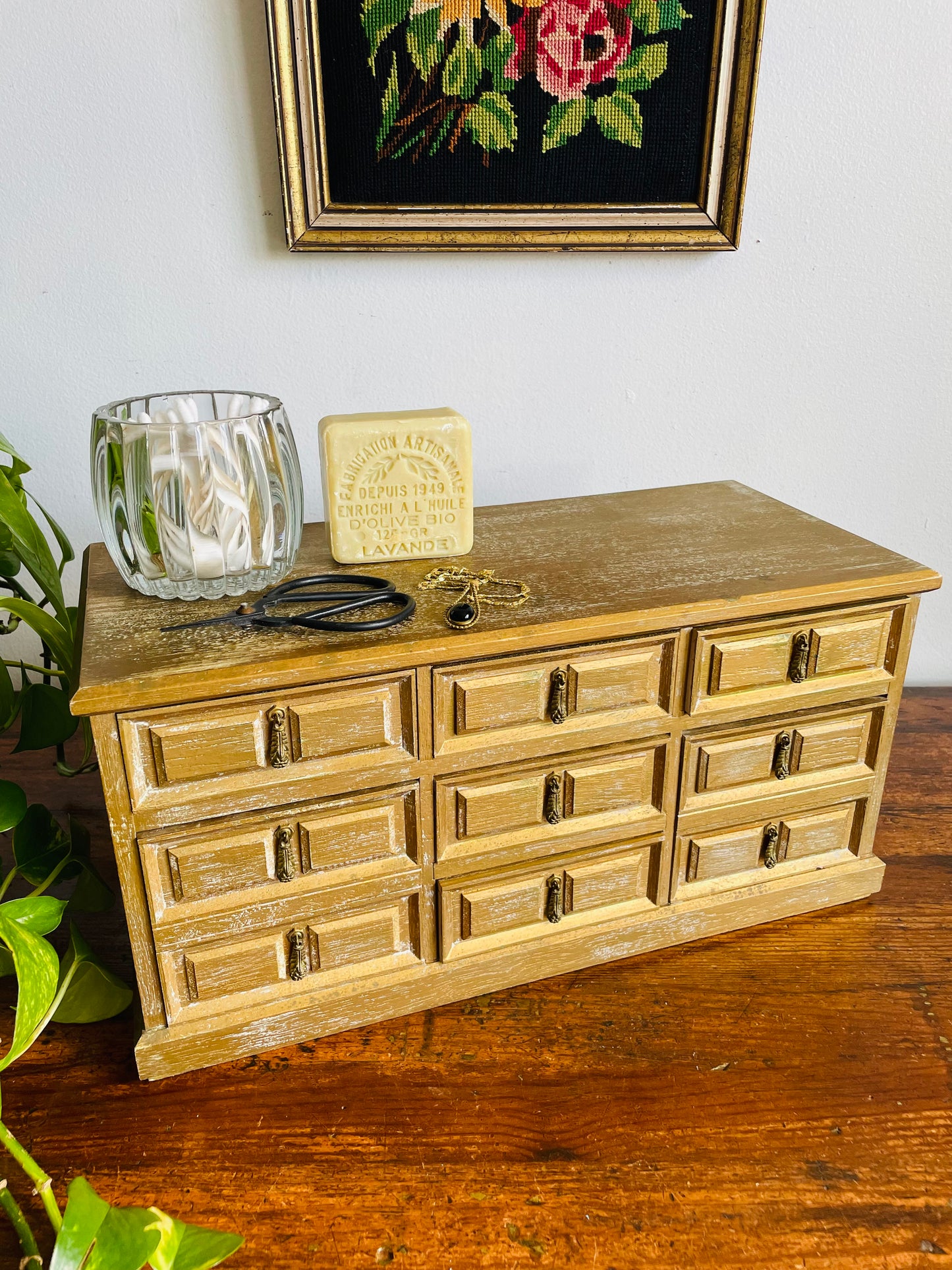 Large Wood Jewellery Box Shaped Like a Dresser with Felt Lined Drawers & Brass Pull Handles - Also Great for Office Supplies, Beads, Crafting, Etc.