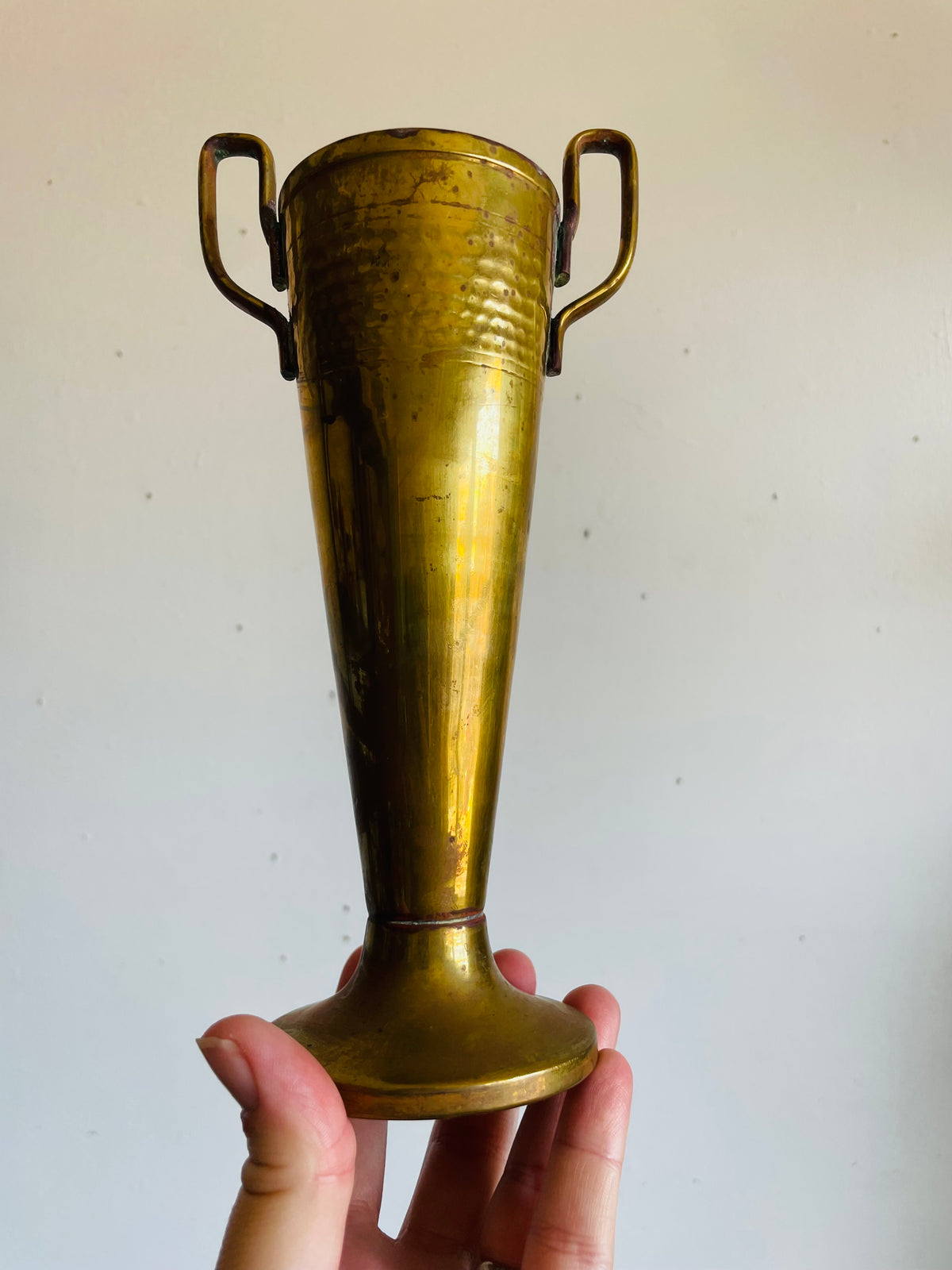 Vintage Brass Trophy Cup-Style Vase with Sand-Filled Base, Twin Handles & Aged Patina - Flowers, Feathers, Long Matches, Incense