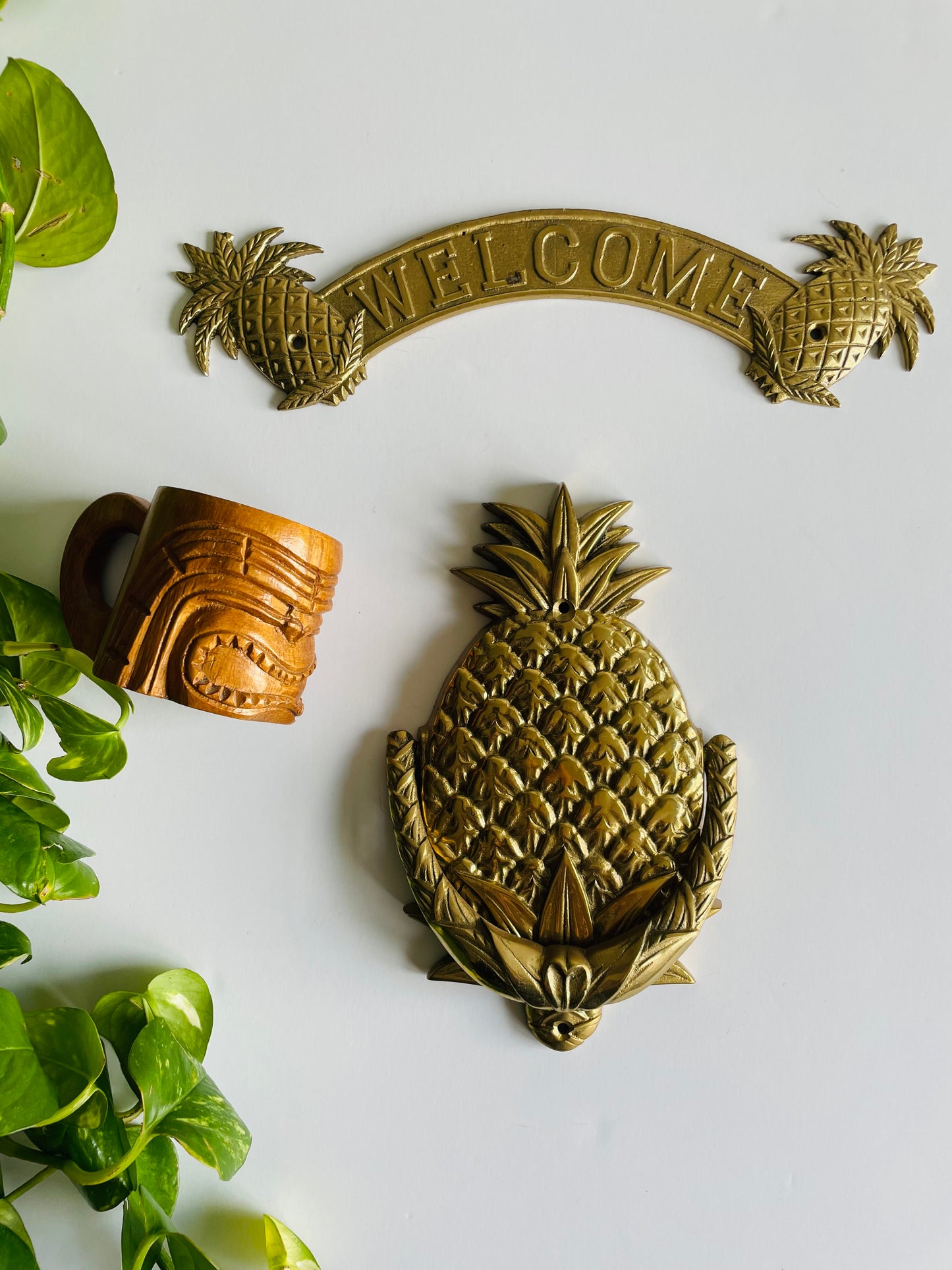 Pineapple Brass Welcome Plate Sign - Bombay Company