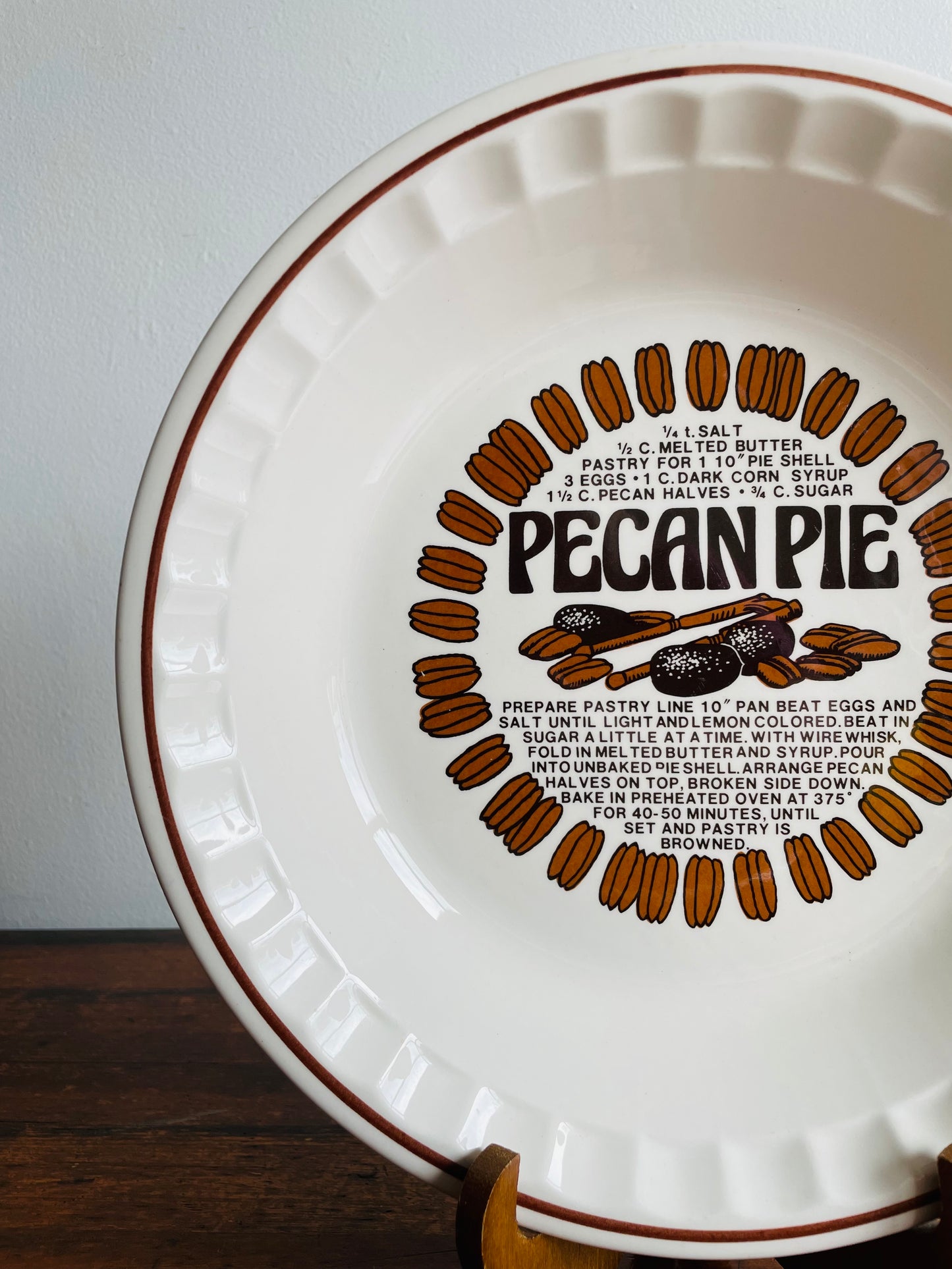 Pecan Pie Plate Dish with Recipe - Festival - Made in Korea