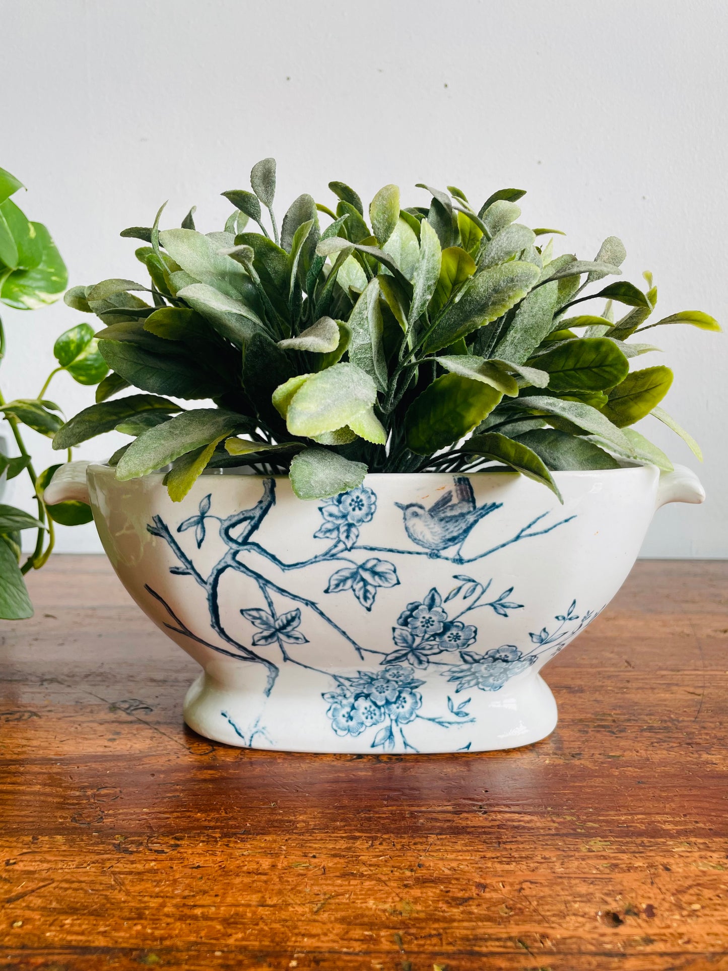 Antique Faiança Fina / Fine Earthenware Fábrica d'Alcântara Lisbon Portugal Tureen Planter Pot Bowl with Blue Bird & Flower Transferware Design & Handles