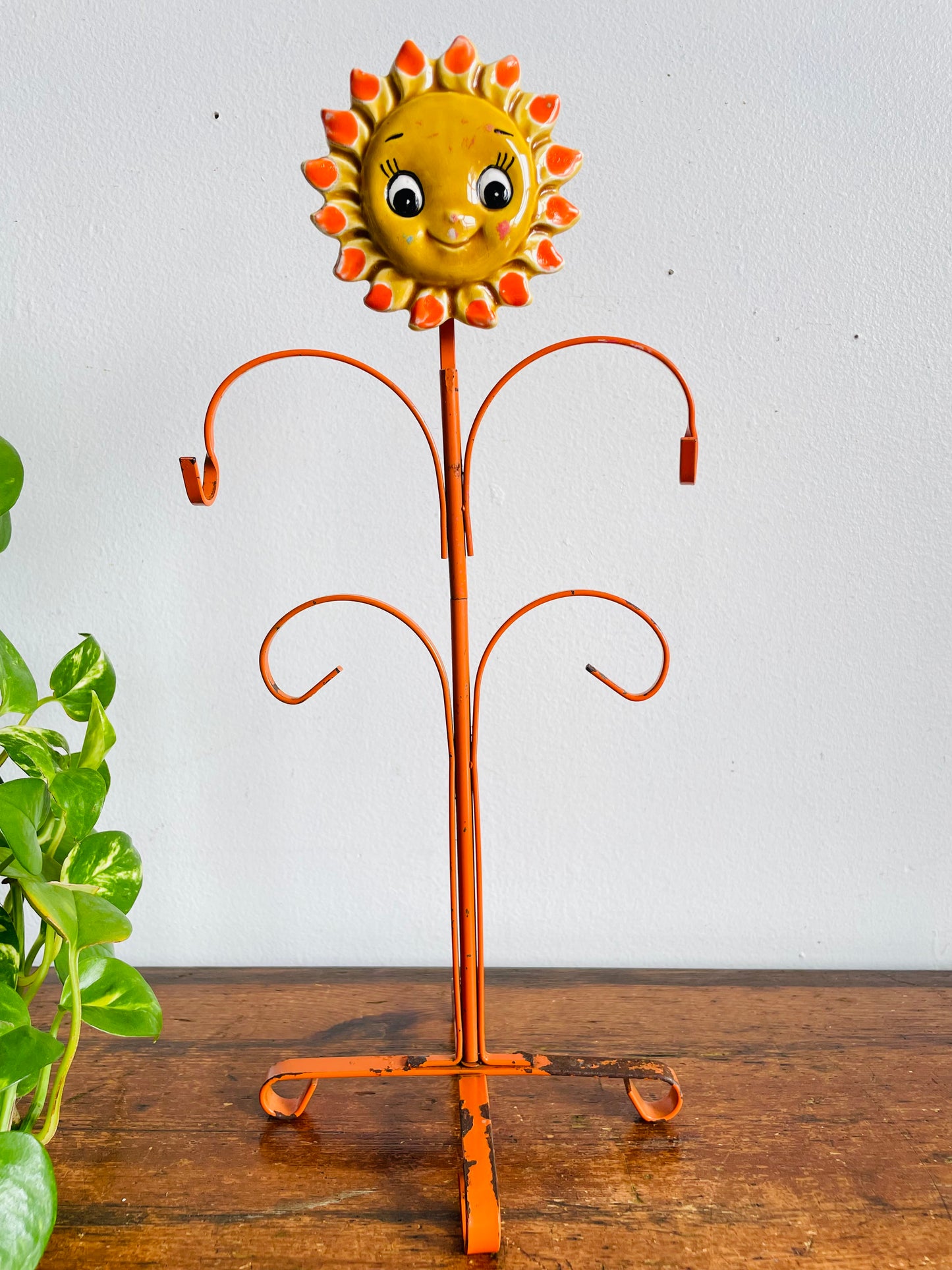 Vintage Bright, Fun & Adorable Metal Orange Sunshine Mug Tree Rack Hook Hanger - Could Also Be Used to Hang Jewellery!