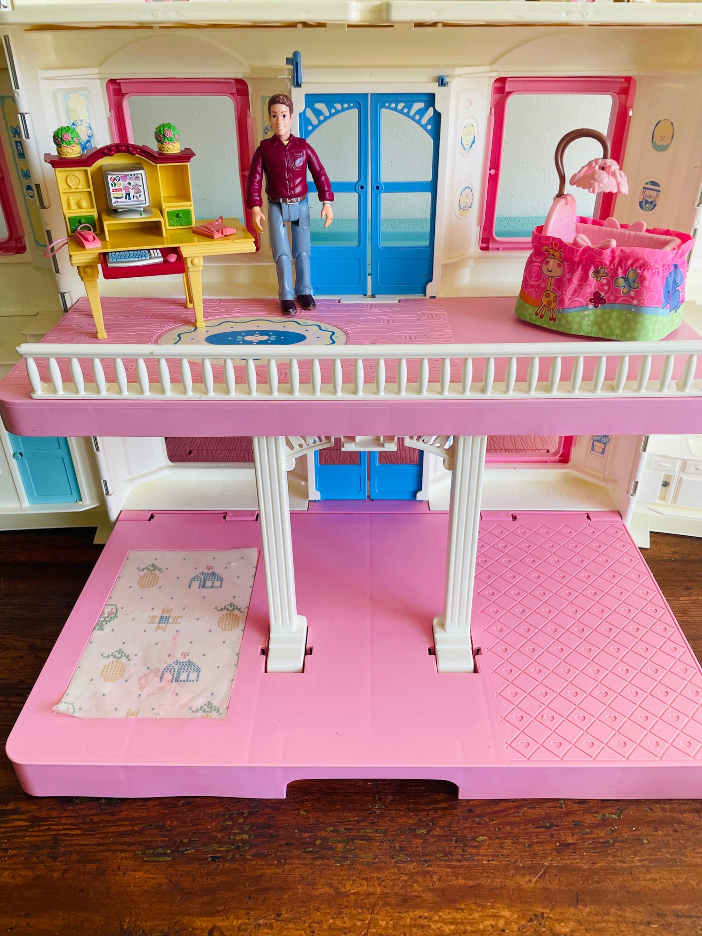 1993 Fisher Price Loving Family Folding Dream Dollhouse 6364 - Includes 15 Accessories - 6 Dolls & 9 Furniture Pieces