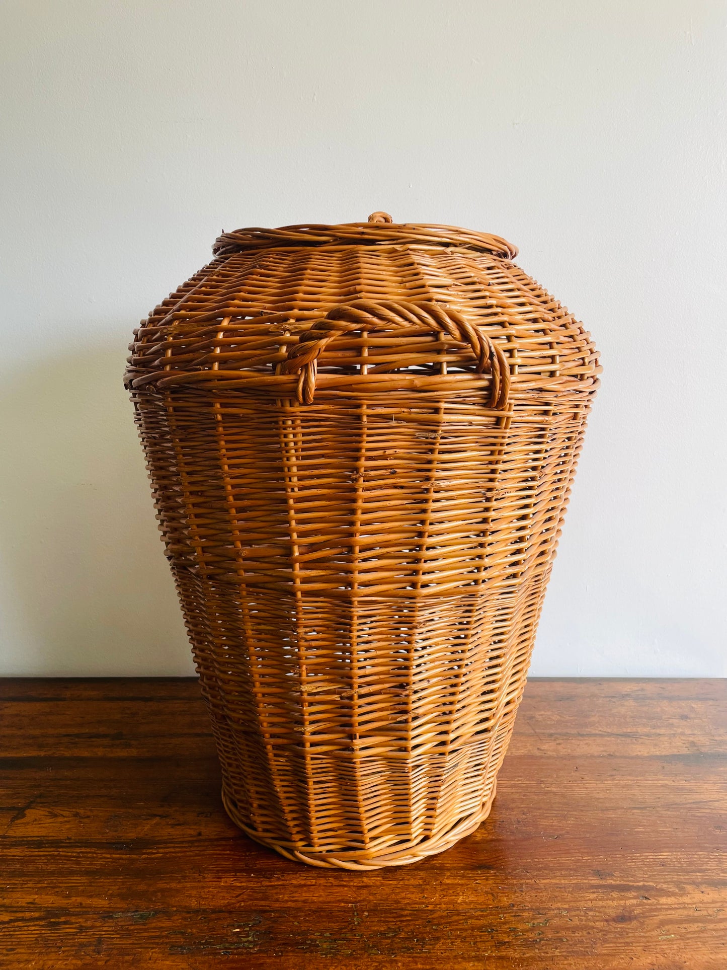 Tall Wicker Laundry Basket Hamper with Lid & Handles