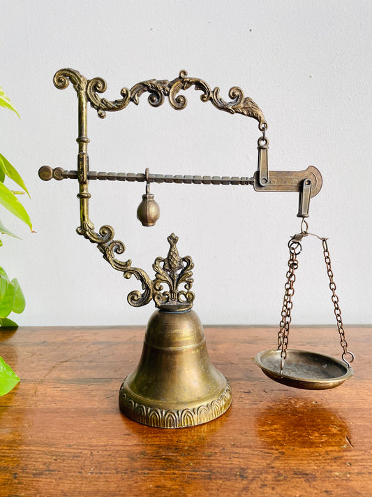Vintage Ornate Tabletop Brass Tuscan / Roman-Style / Neo-Classical Balance Scale - Apothecary Library Shelf Decor