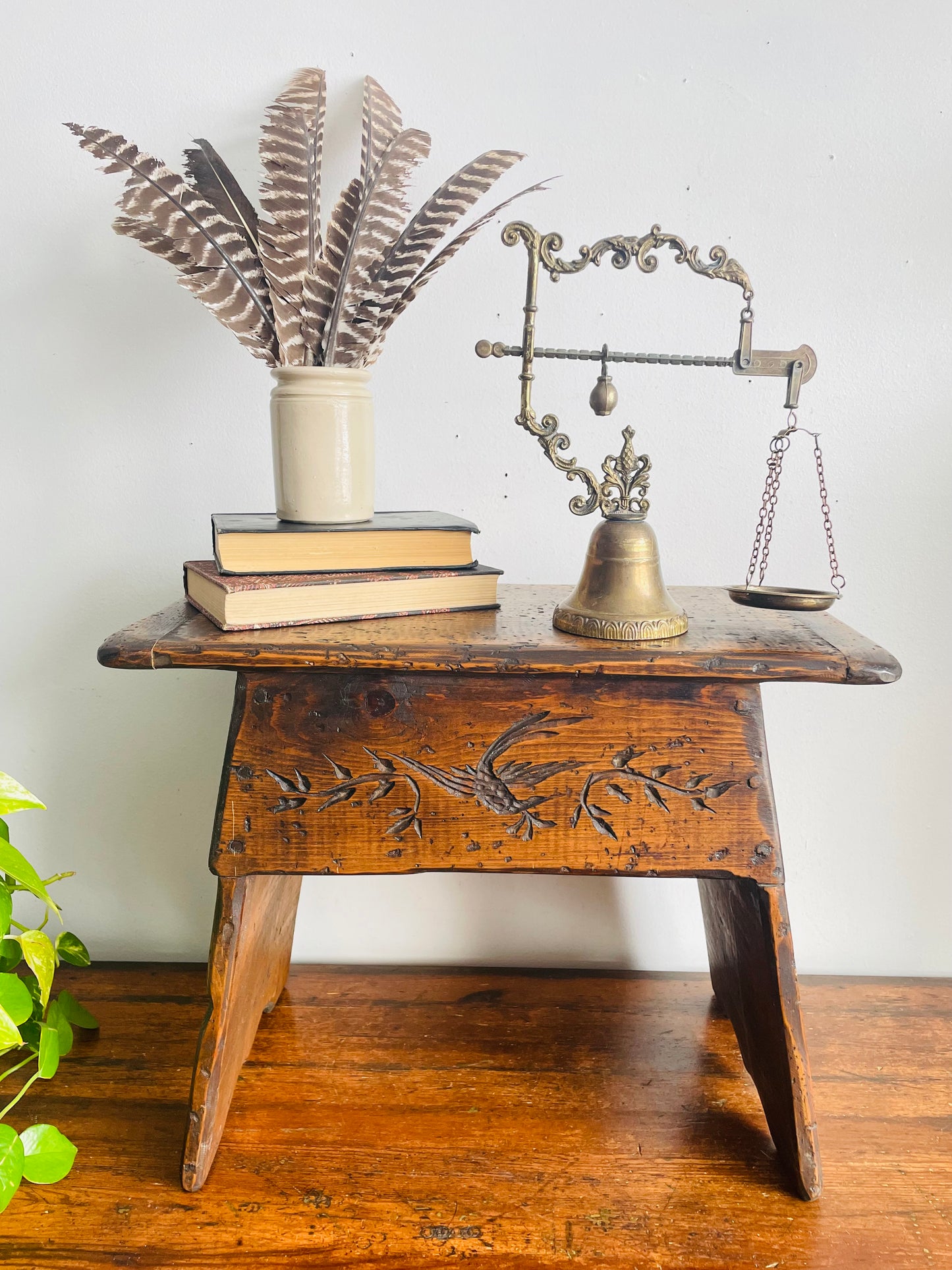 Vintage Ornate Tabletop Brass Tuscan / Roman-Style / Neo-Classical Balance Scale - Apothecary Library Shelf Decor