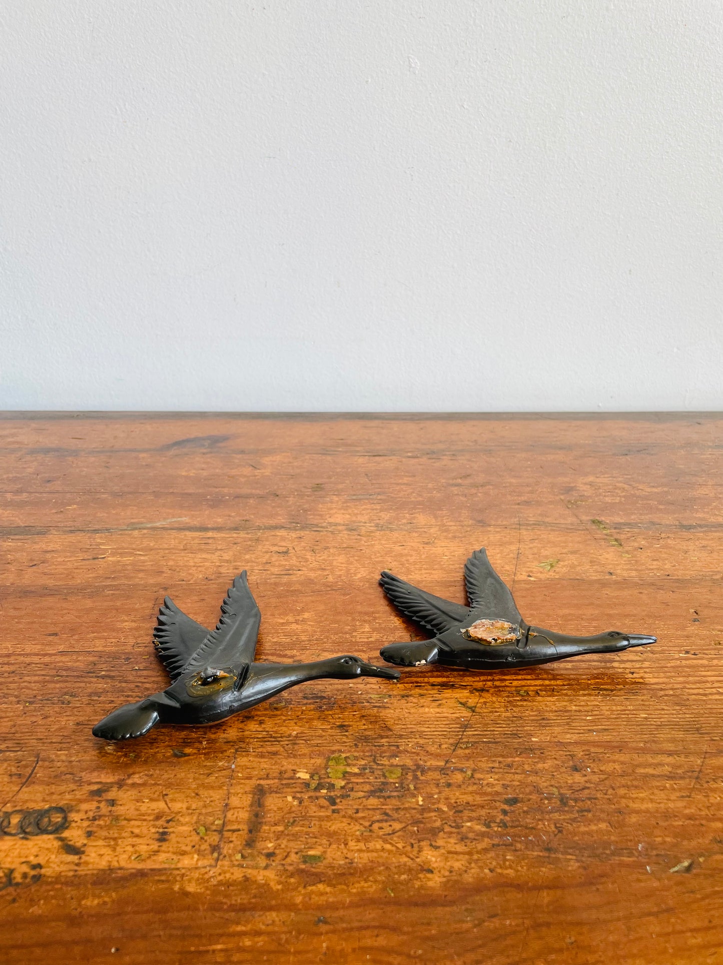 Vintage Birds in Flight Decal Figurines - Set of 2