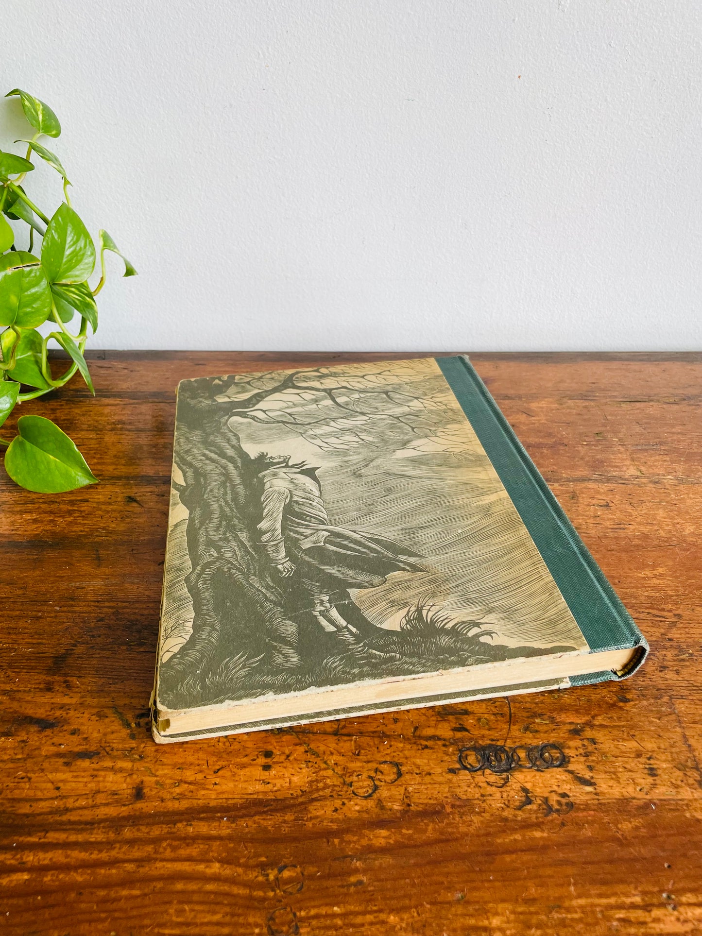Vintage Wuthering Heights Hardcover Book by Emily Brontë & Illustrations from Wood Engravings by Fritz Eichenberg (1943)