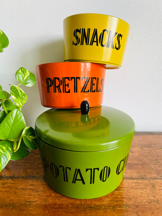 Vintage Mid-Century Modern Nesting Party Snack Bowls - Potato Chips, Pretzels & Snacks