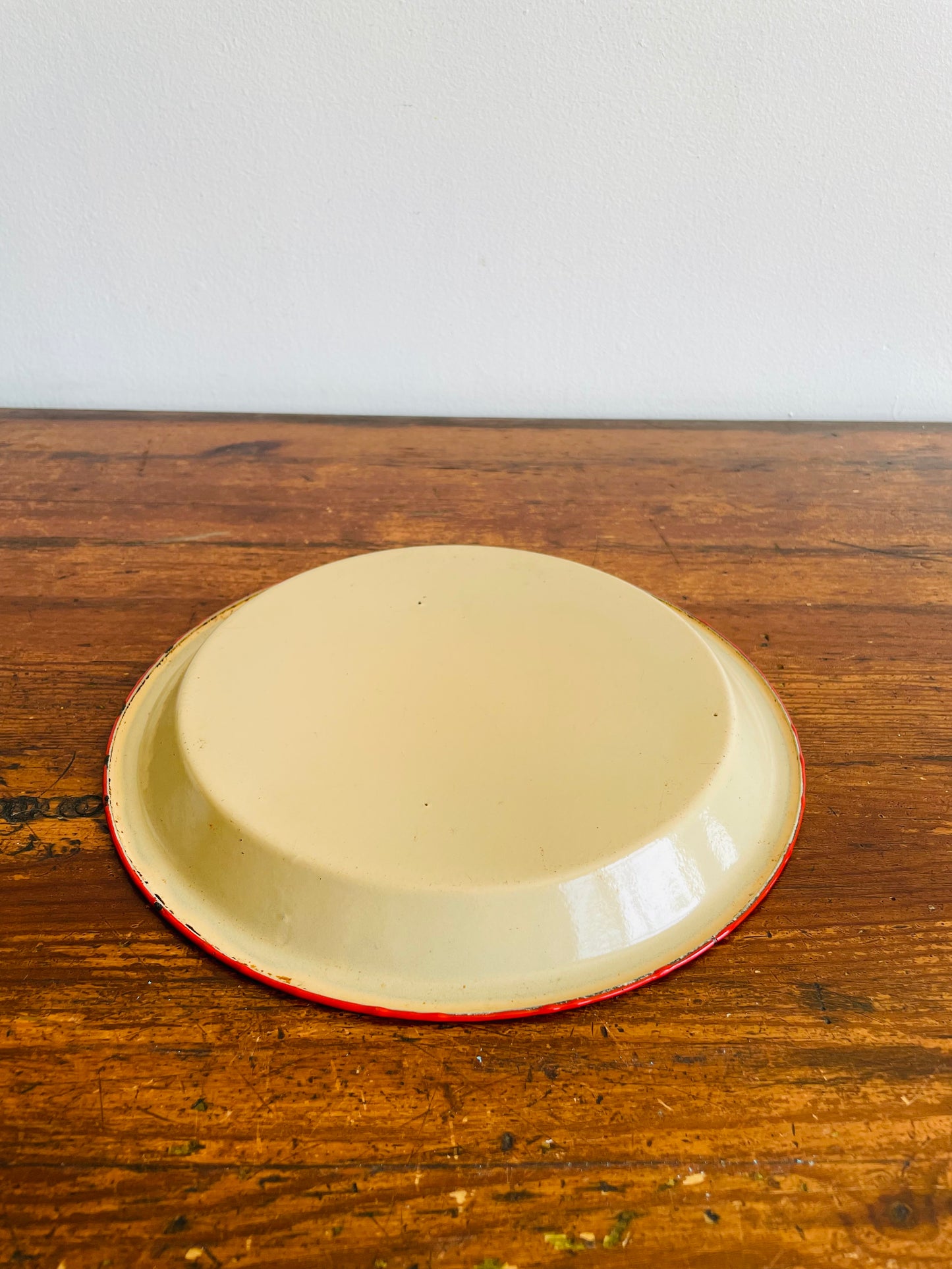 Cream Enamelware 9.75" Shallow Pie Dish or Rimmed Plate with Red Rim