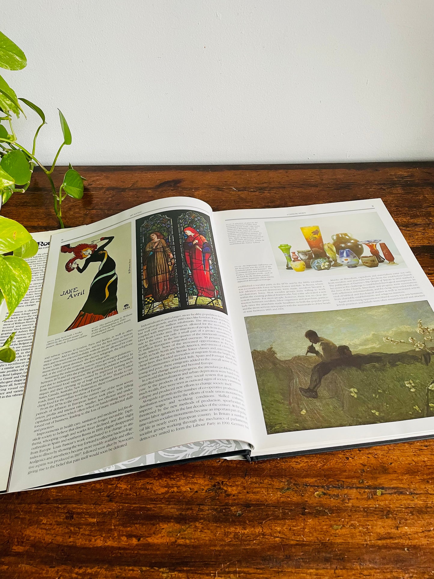 Vintage Art Nouveau Hardcover Coffee Table Book by Maria Costantino (1989)