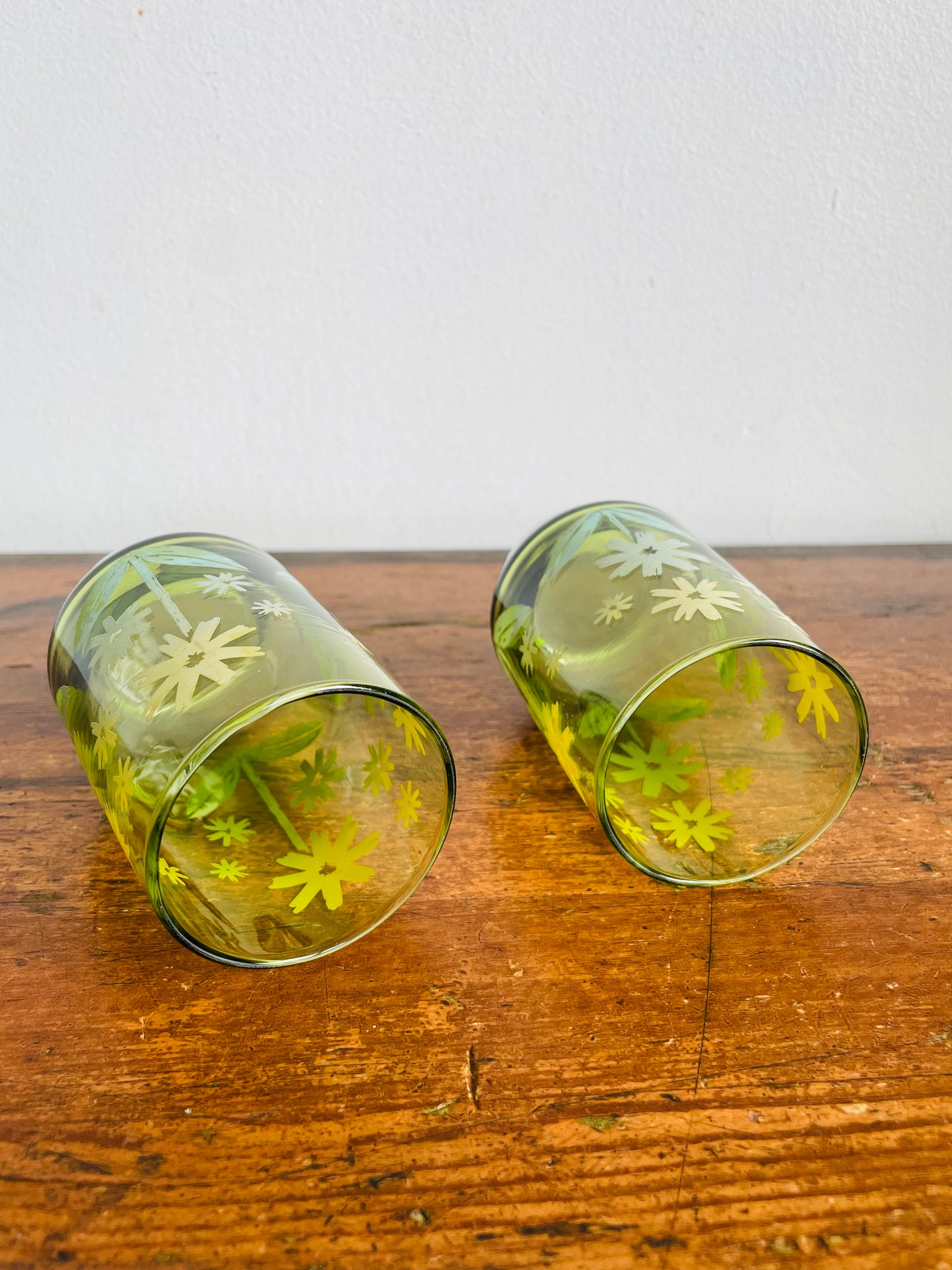 Vintage Green Glass Juice Glasses with Fun Daisy Flower Design - Set of 2