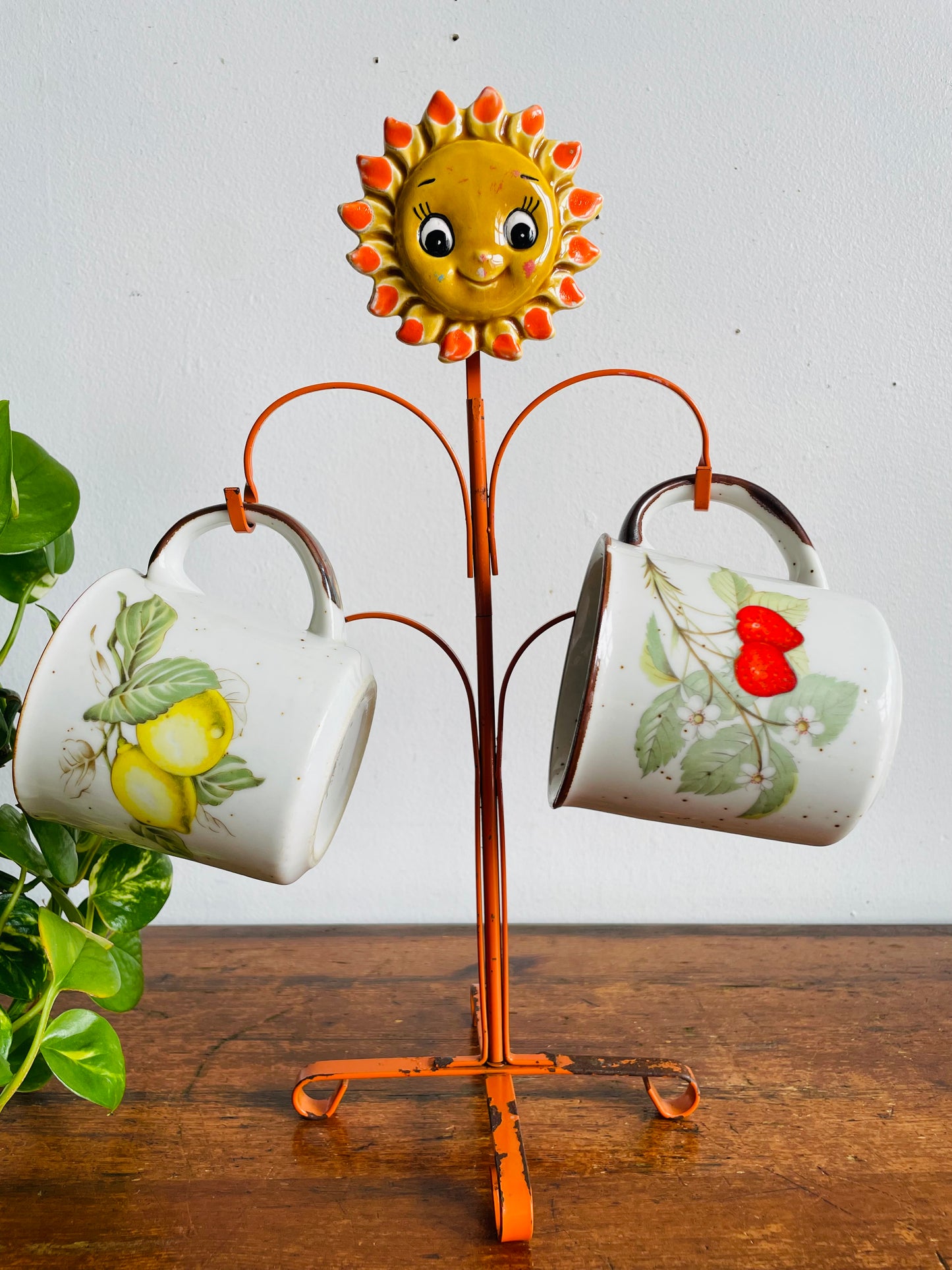 Vintage Bright, Fun & Adorable Metal Orange Sunshine Mug Tree Rack Hook Hanger - Could Also Be Used to Hang Jewellery!