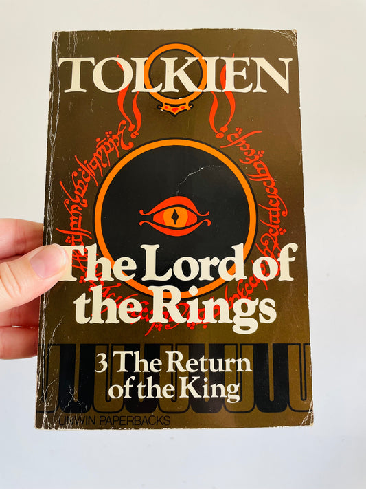 Vintage Lord of The Rings Paperback Book by J.R.R. Tolkien - The Return of the King - Book 3 (1978)