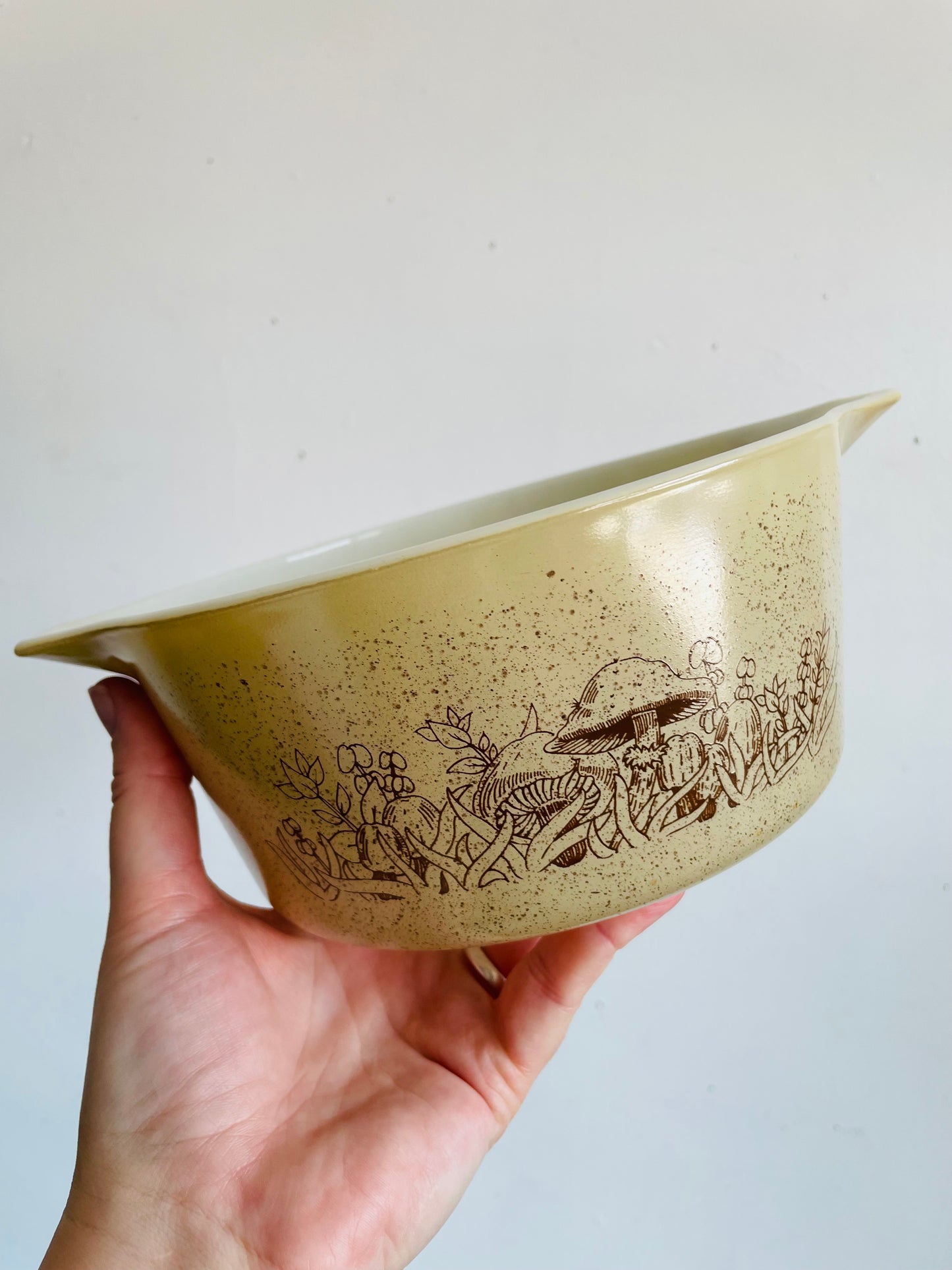Vintage Pyrex 475-B & 474-B Mushroom Forest Fancies Casserole Mixing Bowl Dishes - Set of 2 - 2.5 & 1.5 Litres