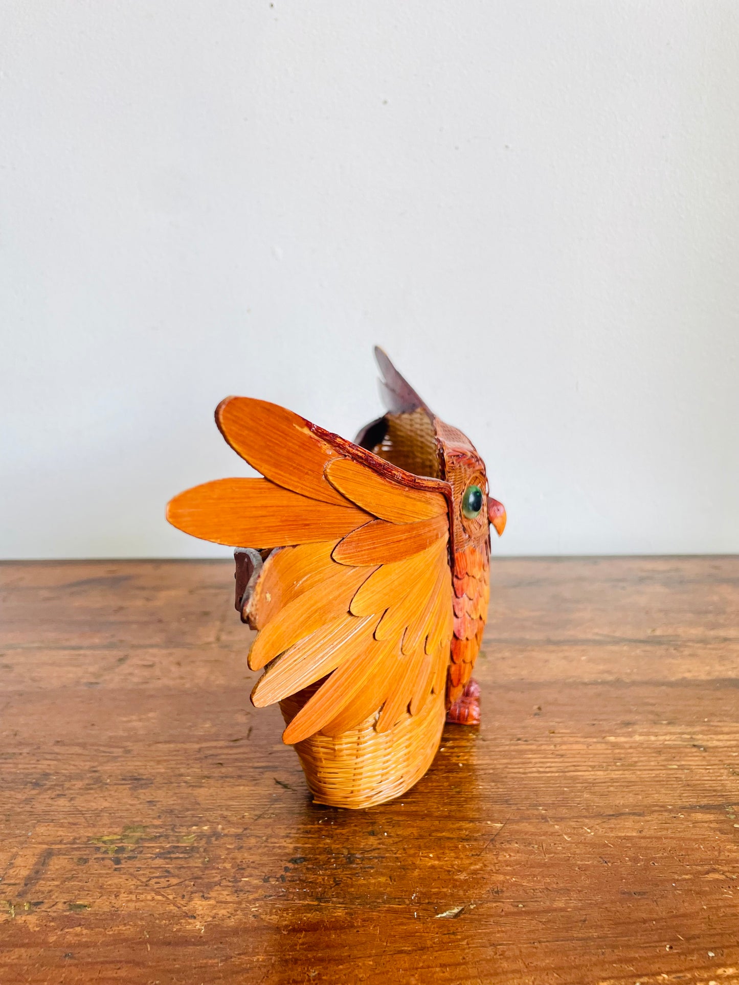 Vintage 1970s Wicker Wood Owl Wall Pocket Basket - Can Stand or Hang on Wall - 15" Wingspan - No Shipping