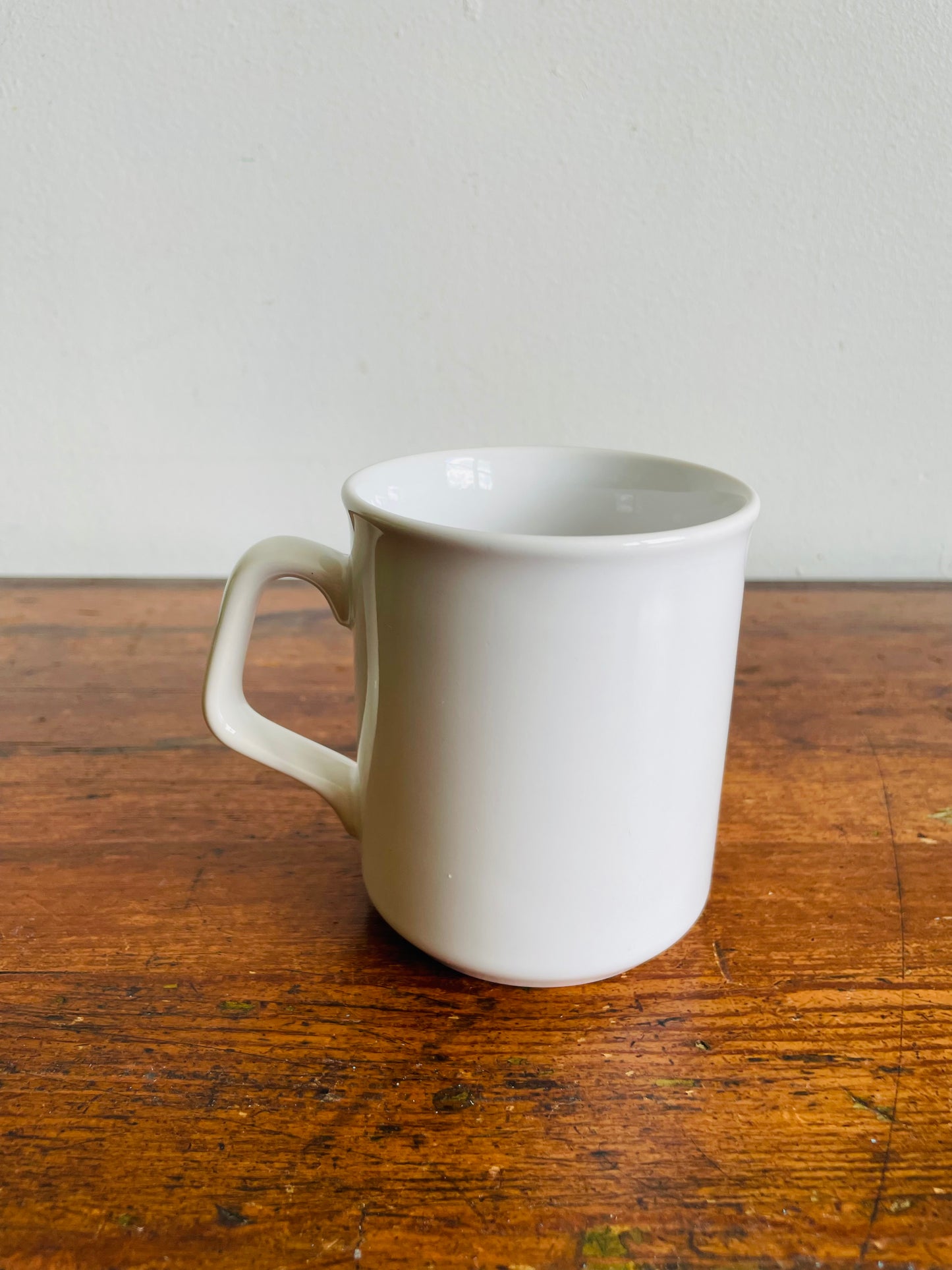 White Scotland Mug with Scottish Terrier Dogs - Tams Made in England