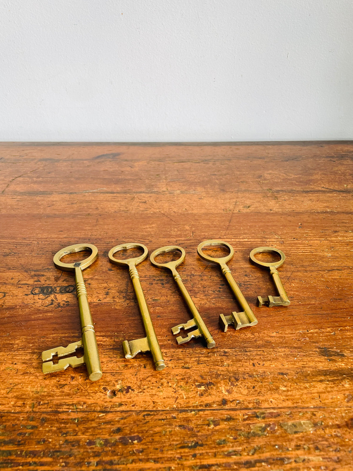 Vintage Collection of Solid Brass Skeleton Keys - Set of 5 - Made in India