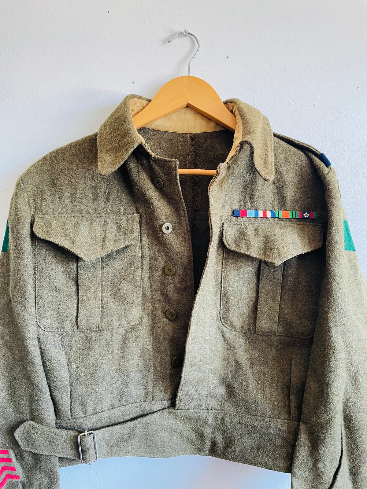 Vintage WW2 1943 Battle Dress Blouse Serge Wool Shirt - Size 6 - 8 LAA RCA - 8th Light Anti-Aircraft Regiment - Royal Canadian Artillery - Made by Hyde Park Clothes Limited Montreal