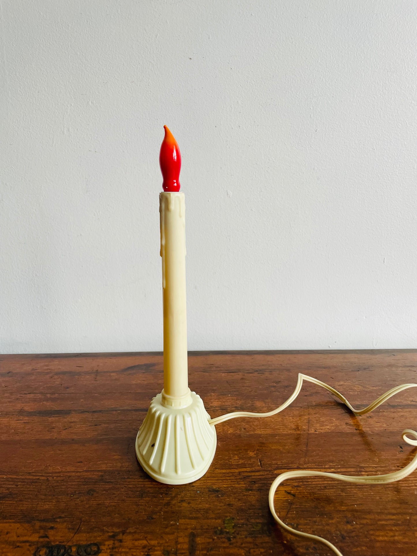 Christmas Window Candolier Electric Candle with Red Flame