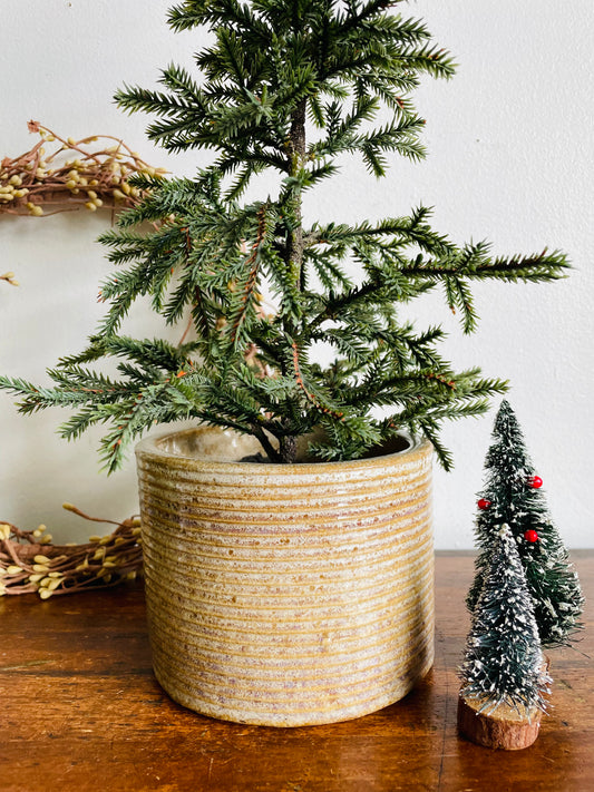 Vintage Oatmeal Cream Coloured Sturdy Pottery Planter Pot Crock with Ribbed Texture