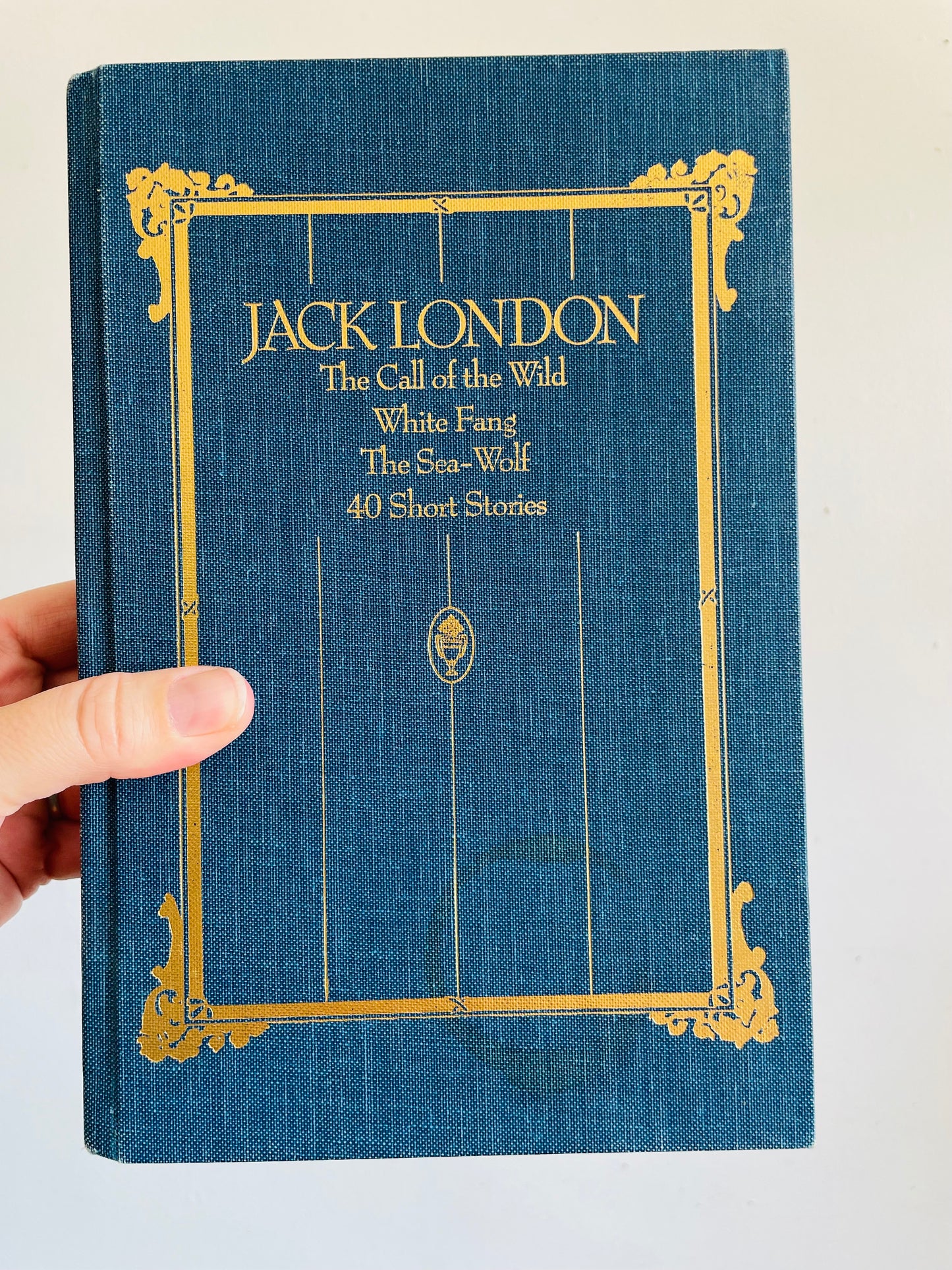 Vintage Jack London Compilation Hardcover Book - The Call of the Wild, White Fang, The Sea-Wolf & 40 Short Stories (1980)