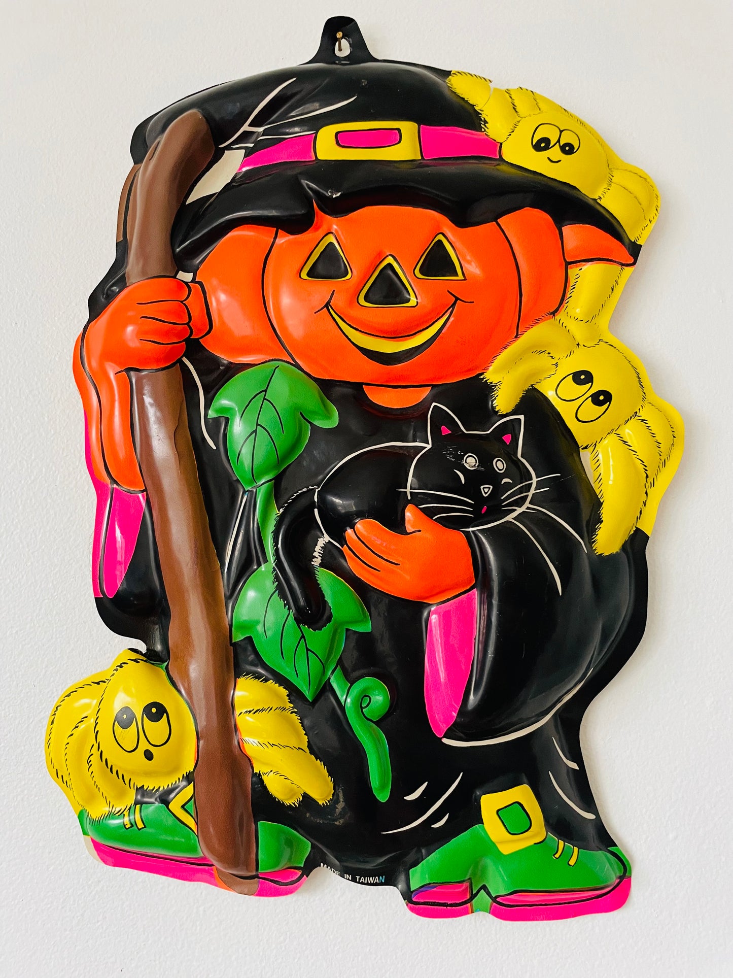 Plastic Halloween Cutout - Pumpkin Dressed as a Witch with Spiders & Black Cat # 2 - Made in Taiwan