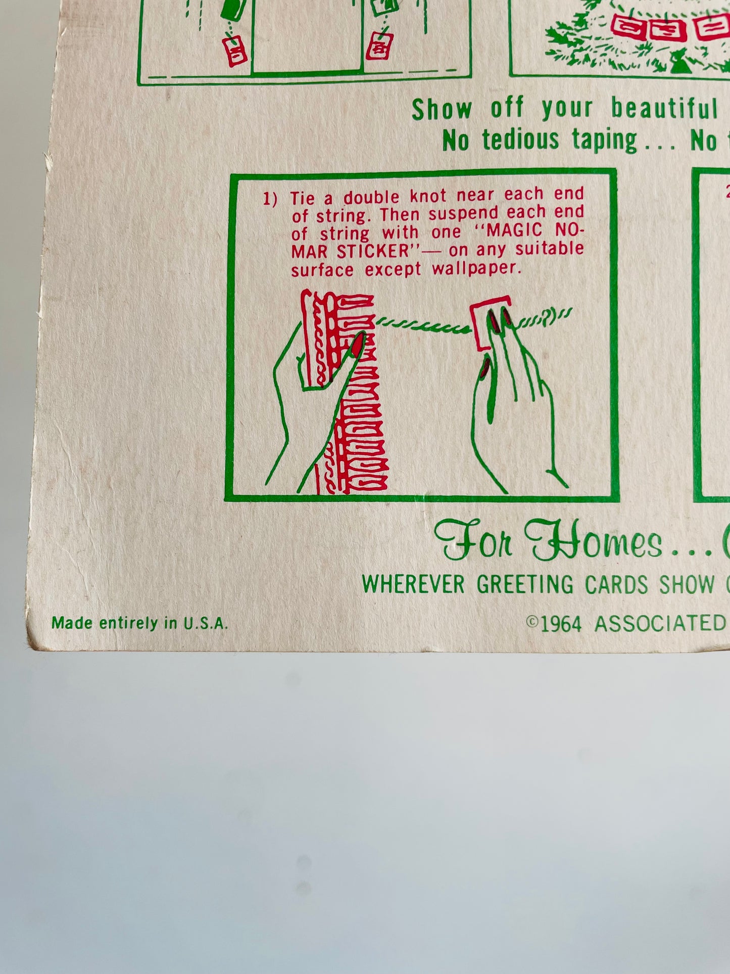 Brand New Vintage 1964 Show Off Your Christmas Cards with Show-Offs - Jumbo Value Pack Enough for 50 Cards - The Famous One-Piece Pin That Won't Spring Apart