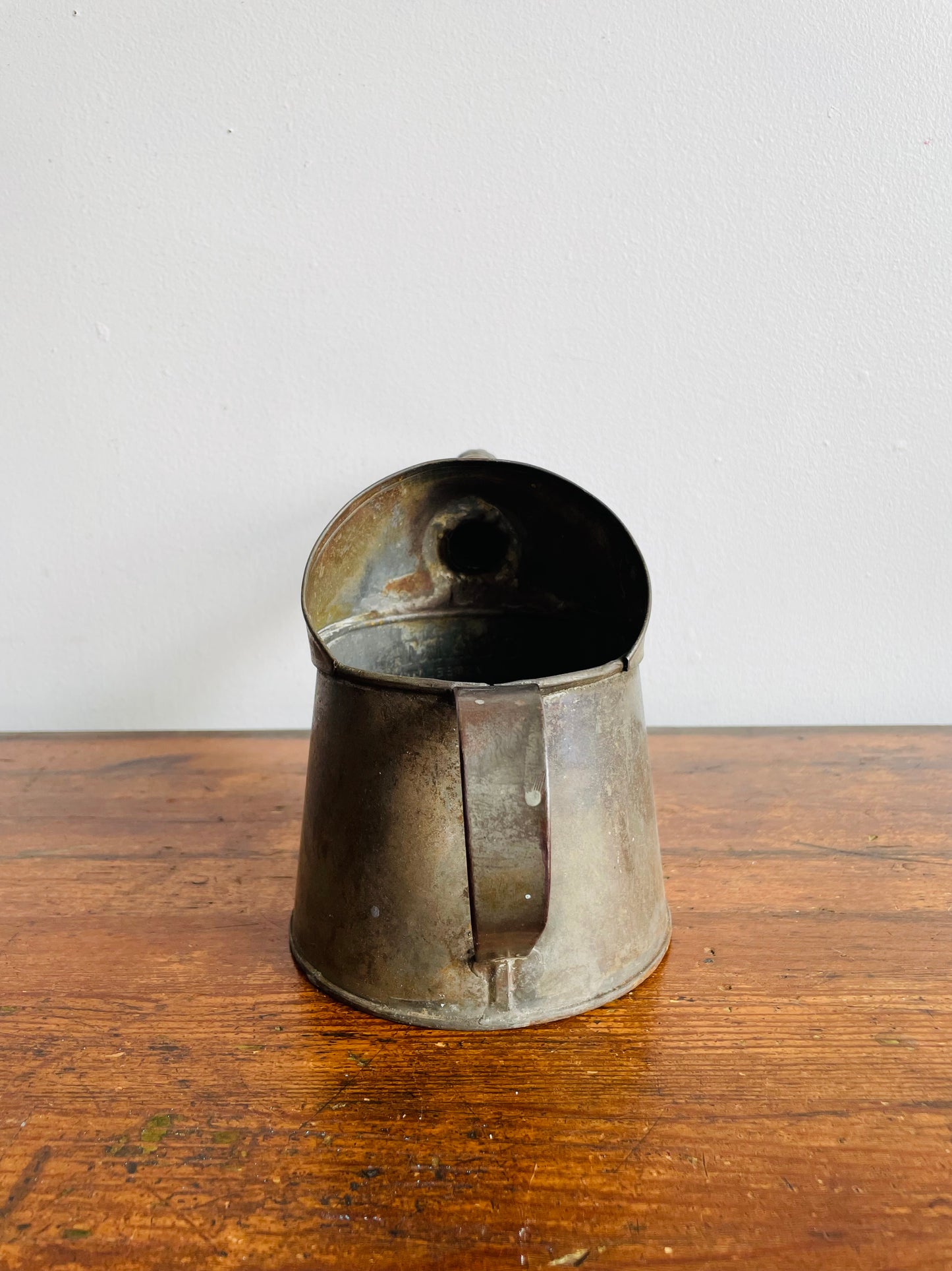 Rustic Farmhouse Quart General Steel Wares Limited Oil Can with Bendable Spout & Handle - Great for Flowers!