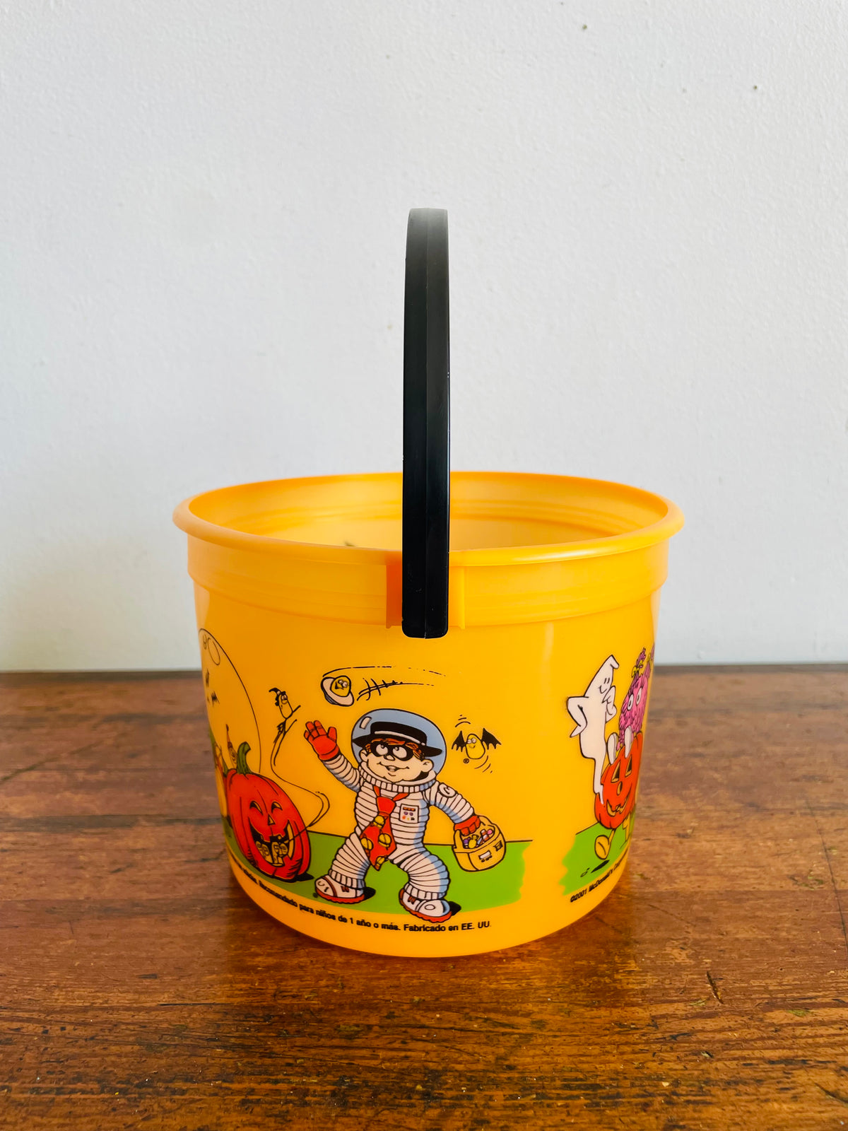 Vintage 2001 McDonald's Orange Plastic Trick or Treat Halloween Bucket with Bat Handle #2