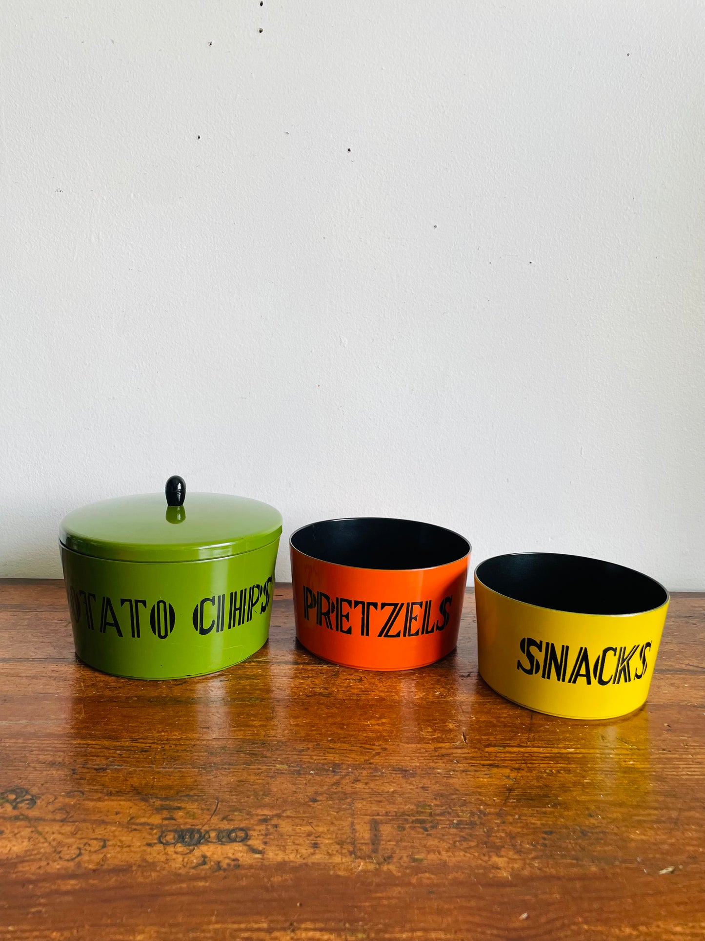 Vintage Mid-Century Modern Nesting Party Snack Bowls - Potato Chips, Pretzels & Snacks