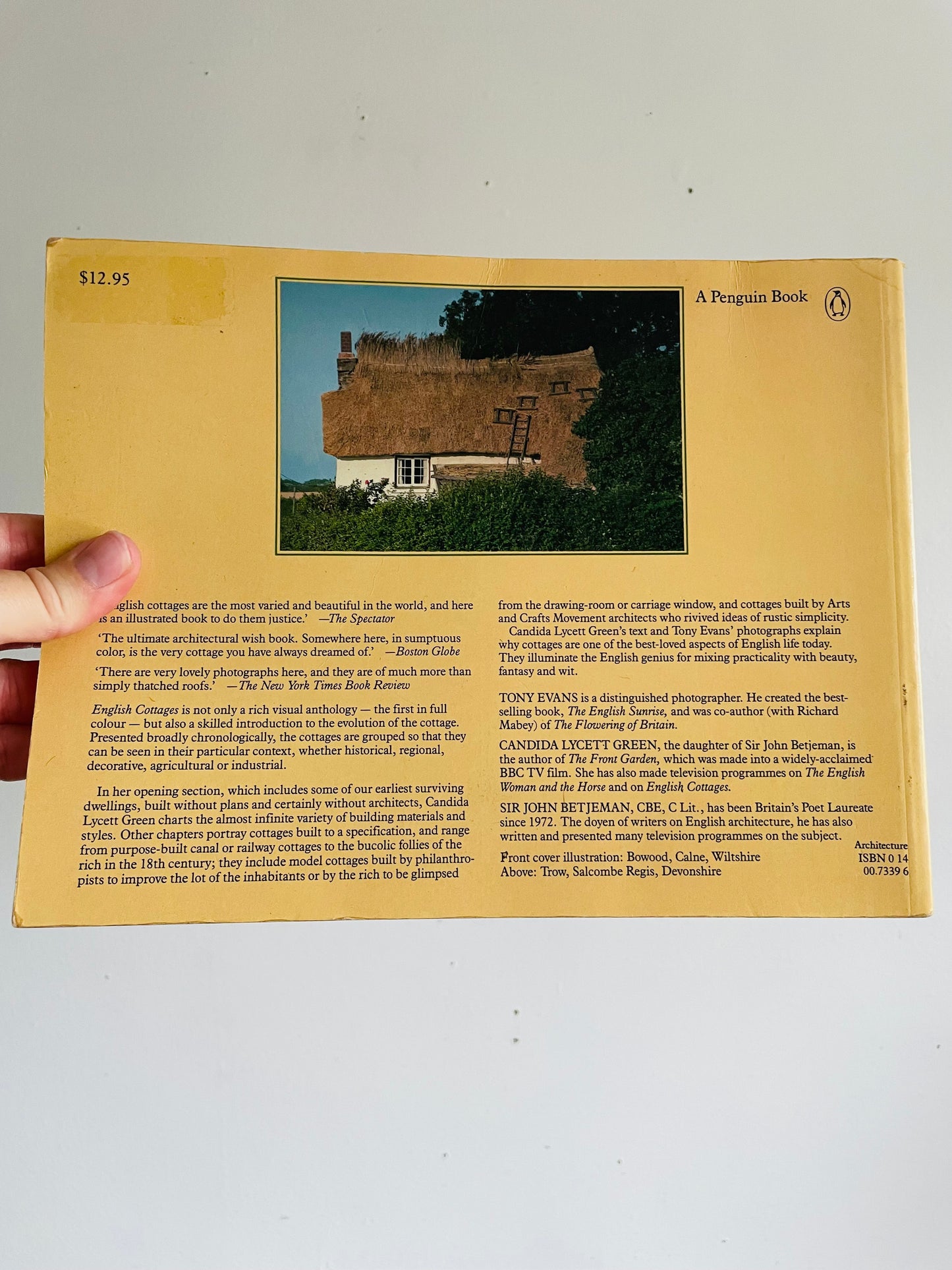 Vintage English Cottages Book by Tony Evans & Candida Lycett Green (1984)