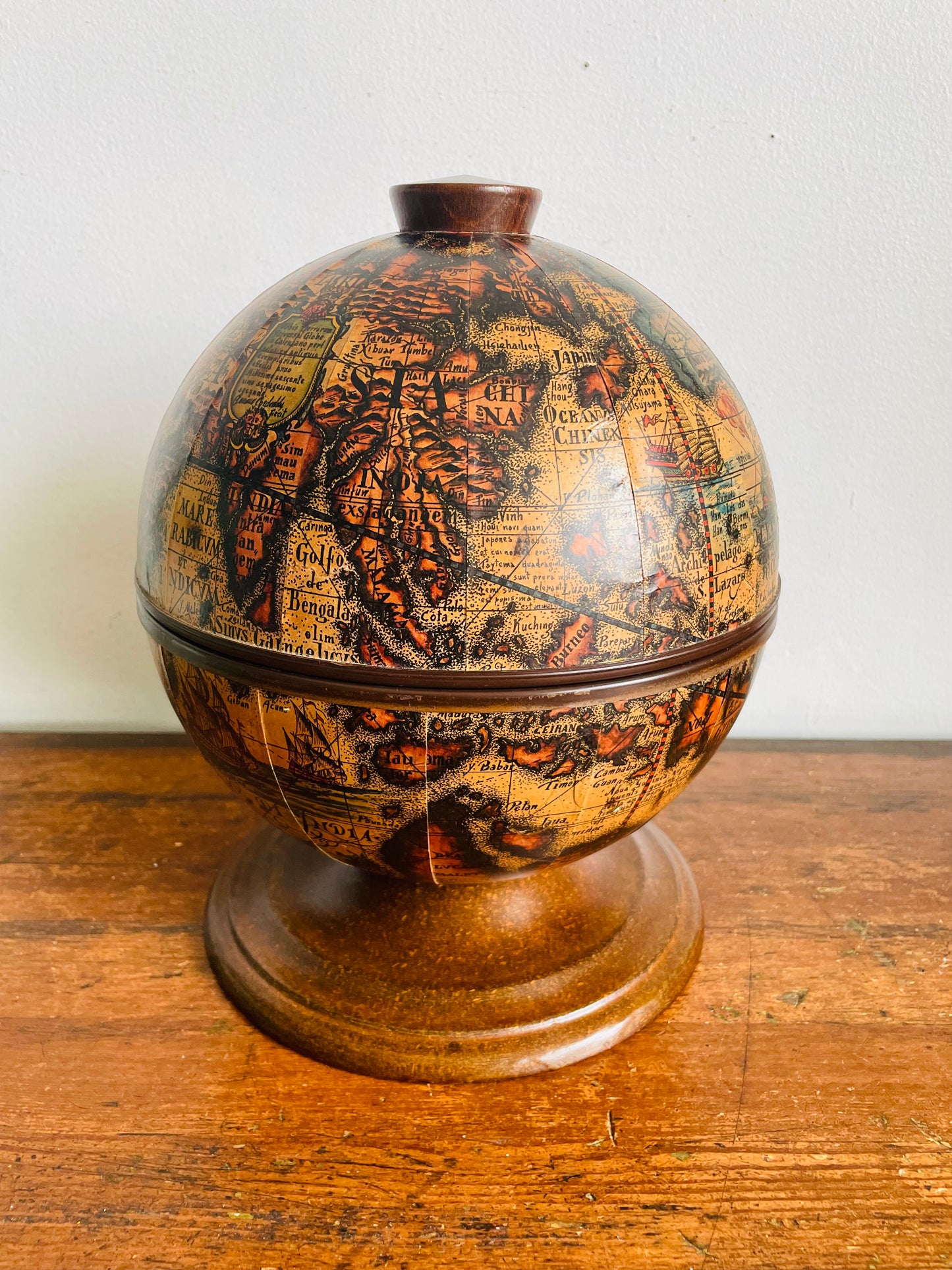 Vintage Mercurio D'Oro Old World Style Globe Ice Bucket - Made in Italy - Includes Stainless Steel Ice Tongs