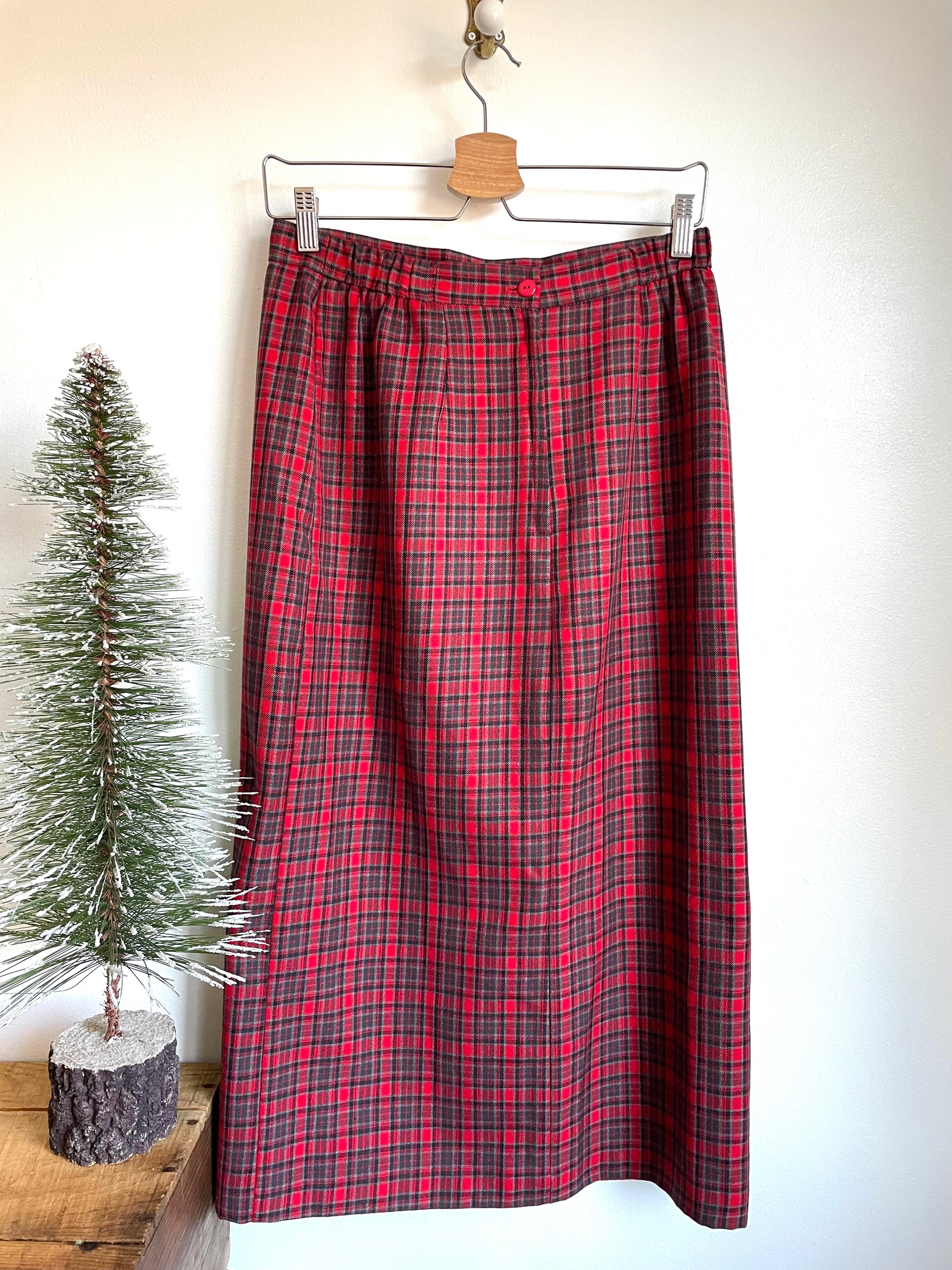Black plaid sales skirt size 10