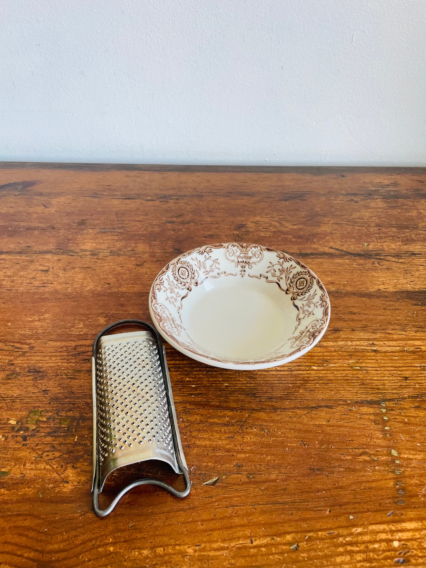 Vintage Mini Grater & Duraline Hotel Ware Super Vitrified White Bowl with Brown Design - Made in England - Set of 2 Pieces