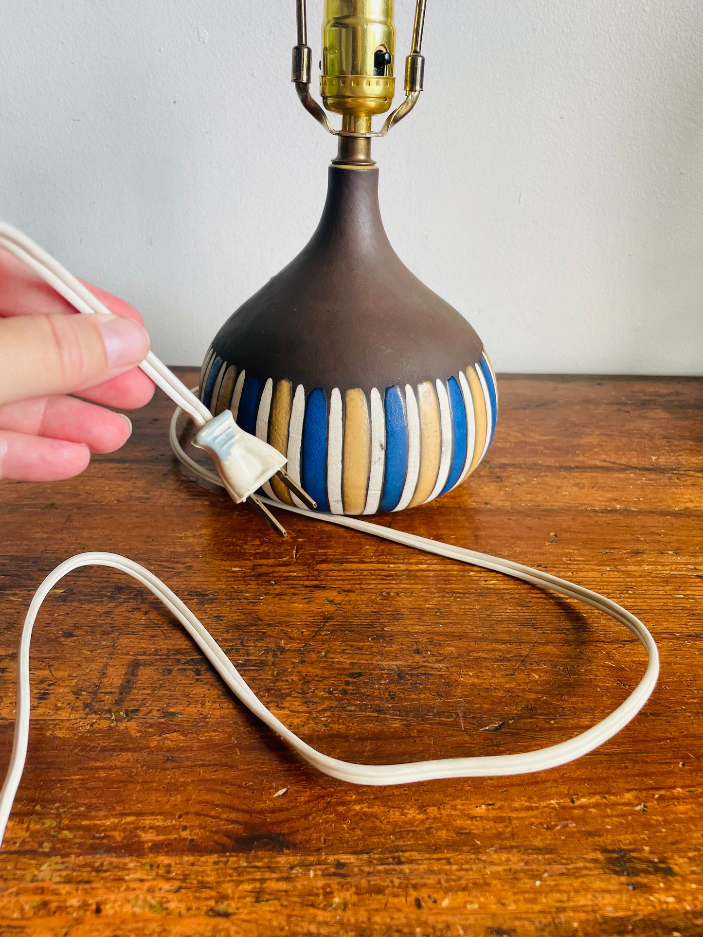 Vintage Mid-Century Modern Style Clay Pottery Lamp with Blue, Tan & Cream Lines Design - Tested / Works!