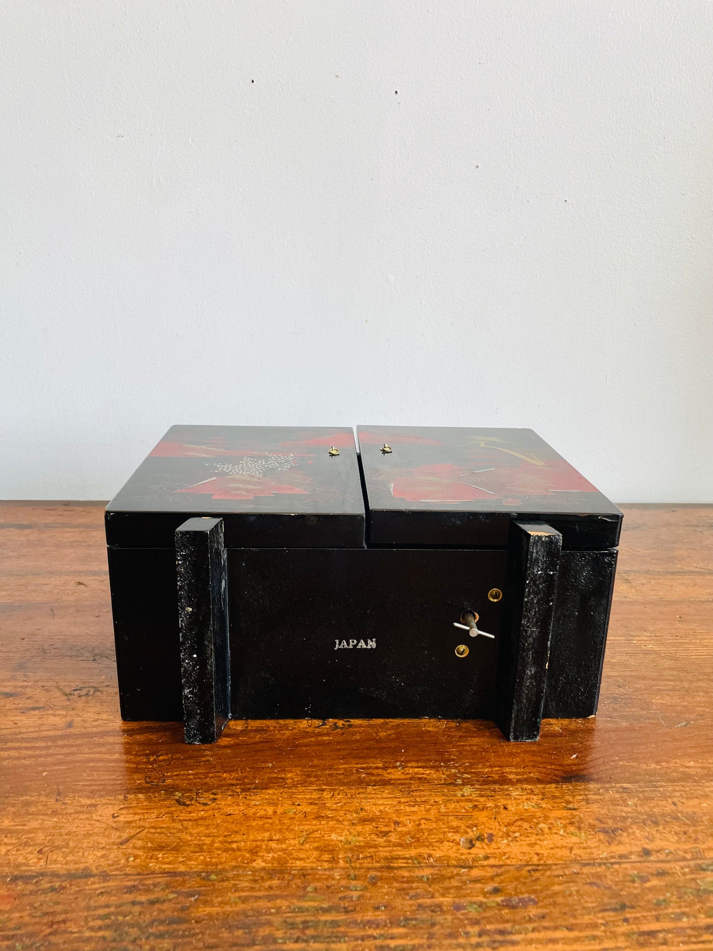 Vintage Japanese Black Lacquer Wood Musical Jewellery Box Cabinet with Mirrors, Drawers & Geisha Woman - Made in Japan - Tested/Works