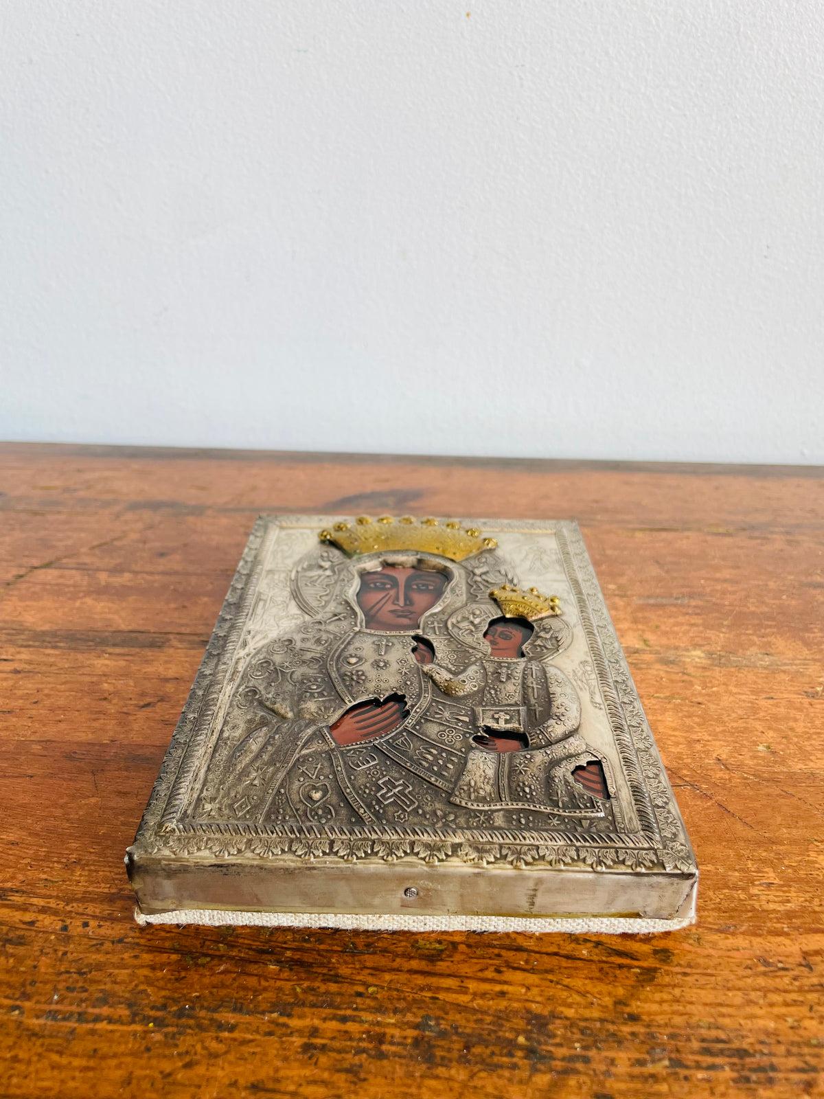 Vintage Black Madonna of Częstochowa / Our Lady of Częstochowa Embossed Metal Riza / Oklad Religious Hanging Plaque Picture with Mary & Jesus