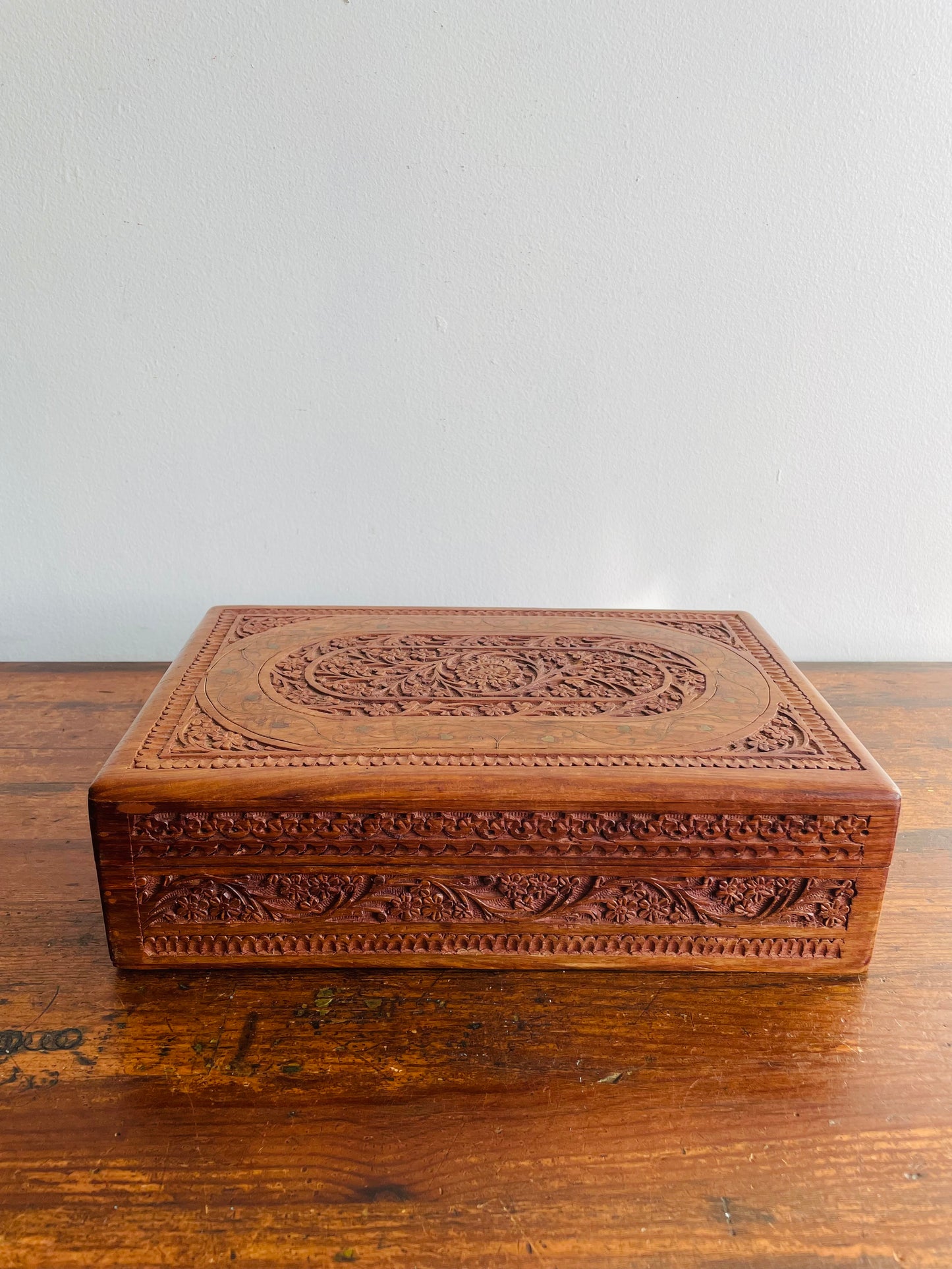 Large Indian Rosewood Jewellery Box with Hinged Lid, Velvet Lined Interior & Ornate Carved Flower with Brass Inlay Design