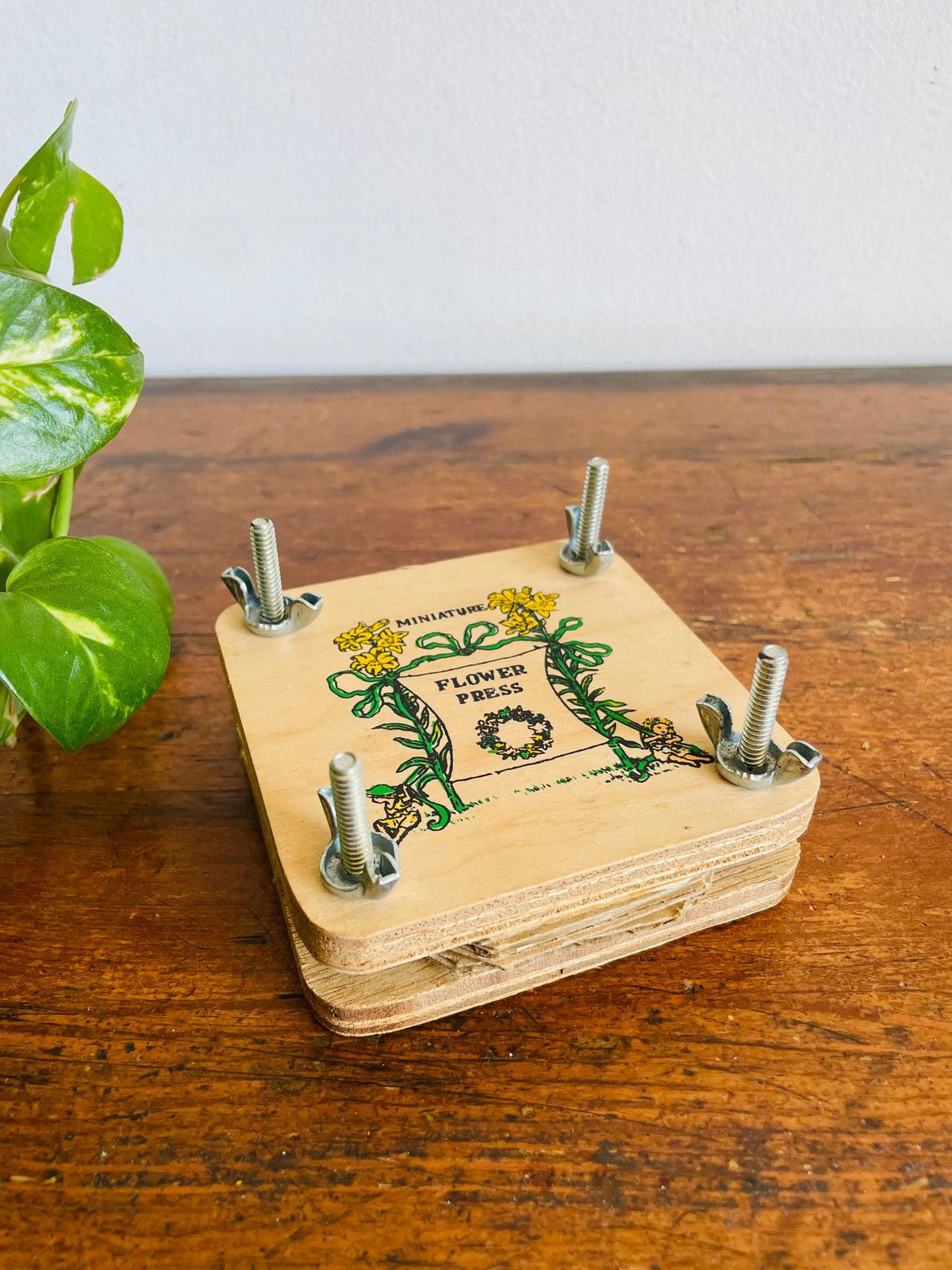 Vintage Miniature Wood Flower Press with Wing Butterfly Screws - Made in Taiwan - 3.5" x 3.5"